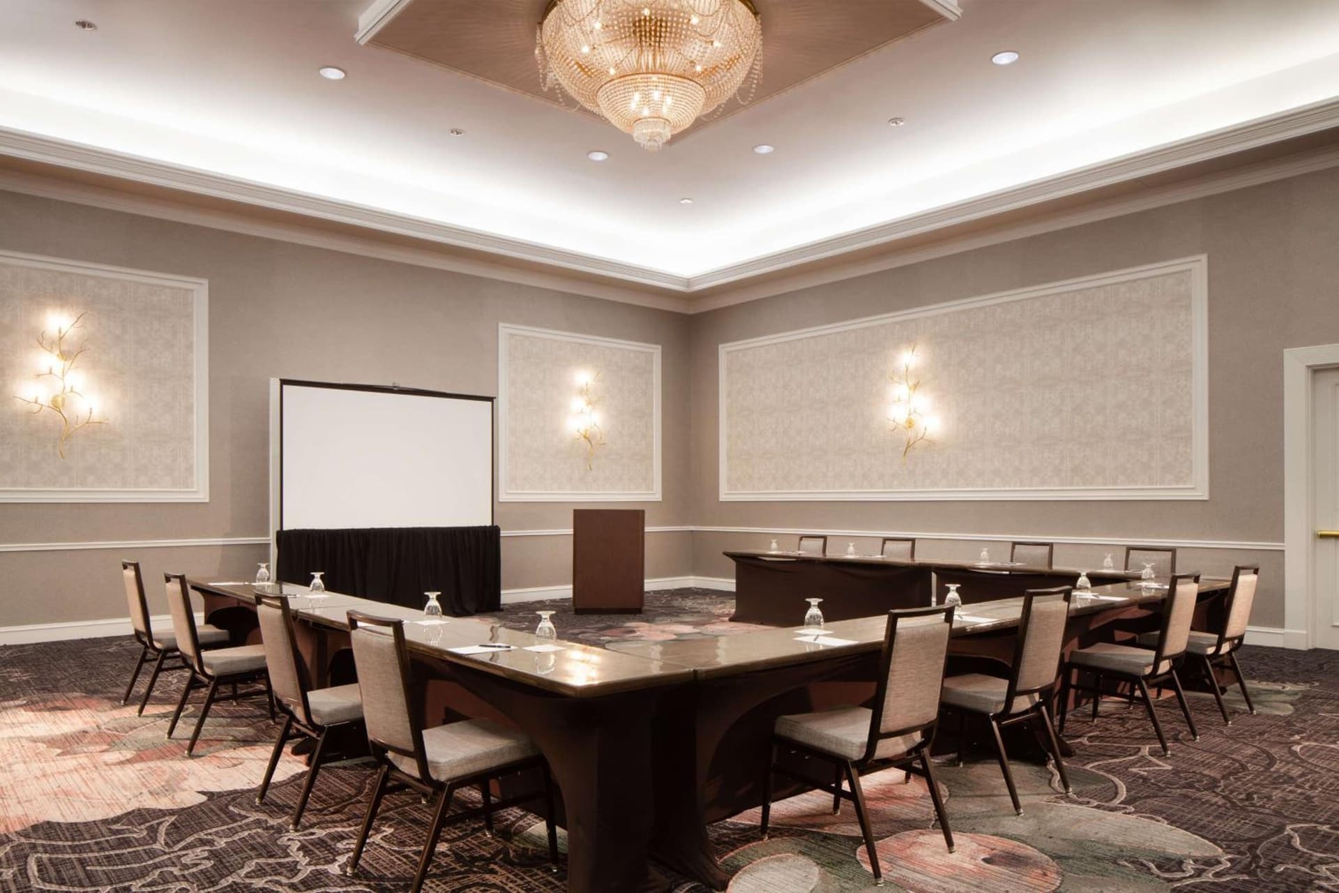 Hilton Atlanta/Marietta Hotel & Conference Center gallery photo in Marietta, GA — image 38