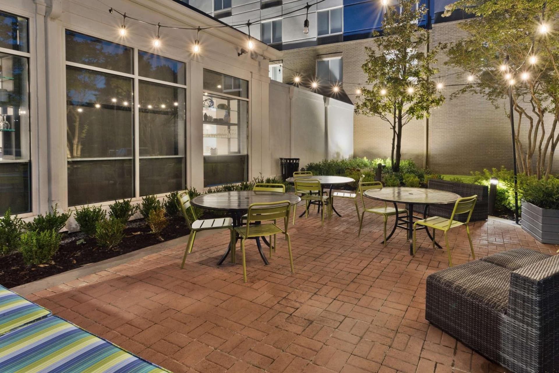 Hilton Garden Inn Birmingham/Lakeshore Drive property views in Birmingham, AL — gallery photo 3