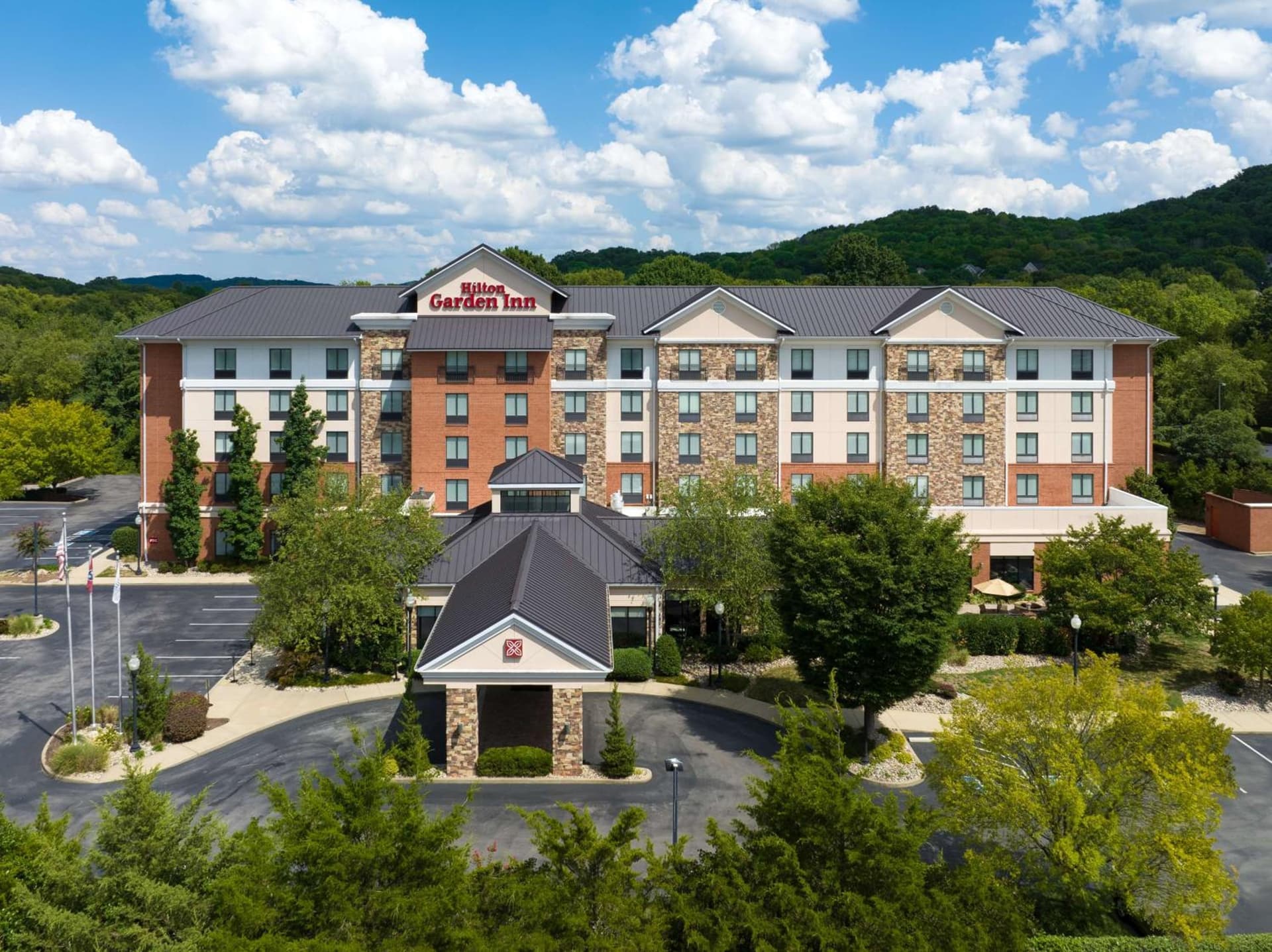 Hilton Garden Inn Nashville/Franklin-Cool Springs interior in Franklin, TN — gallery photo 2