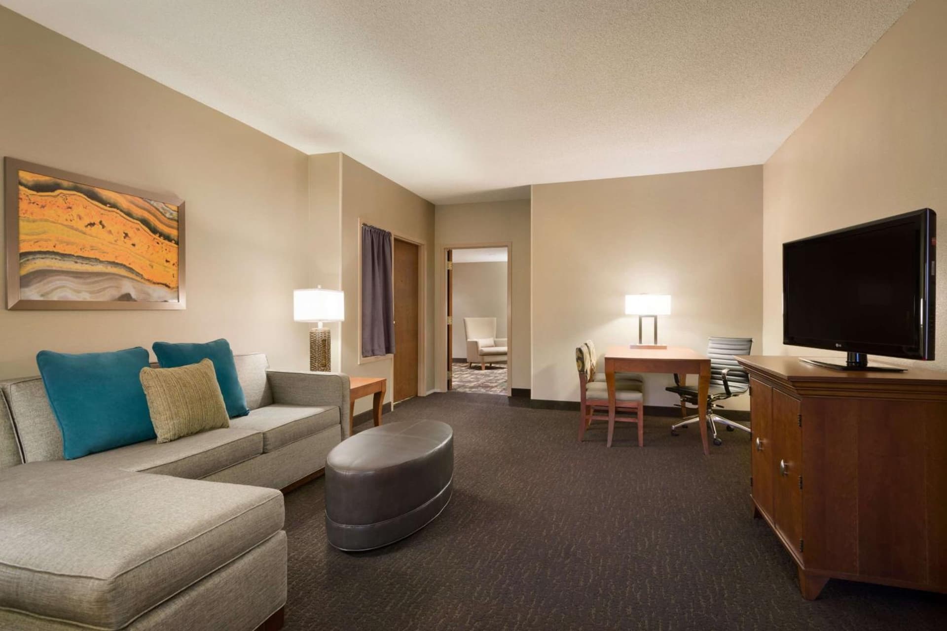 Embassy Suites by Hilton Franklin Cool Spring gallery photo in Franklin, TN — image 58