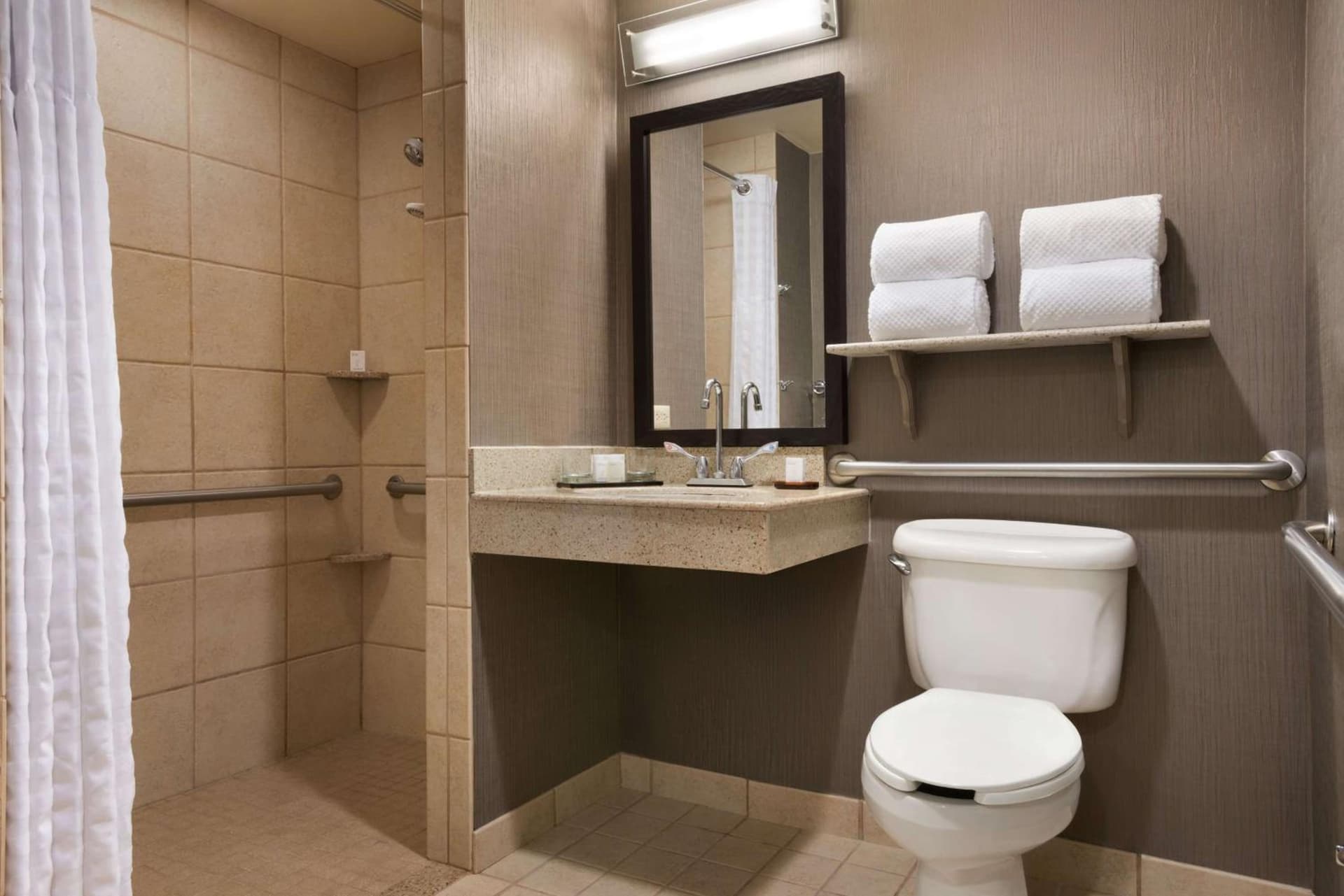 Embassy Suites by Hilton Franklin Cool Spring gallery photo in Franklin, TN — image 48
