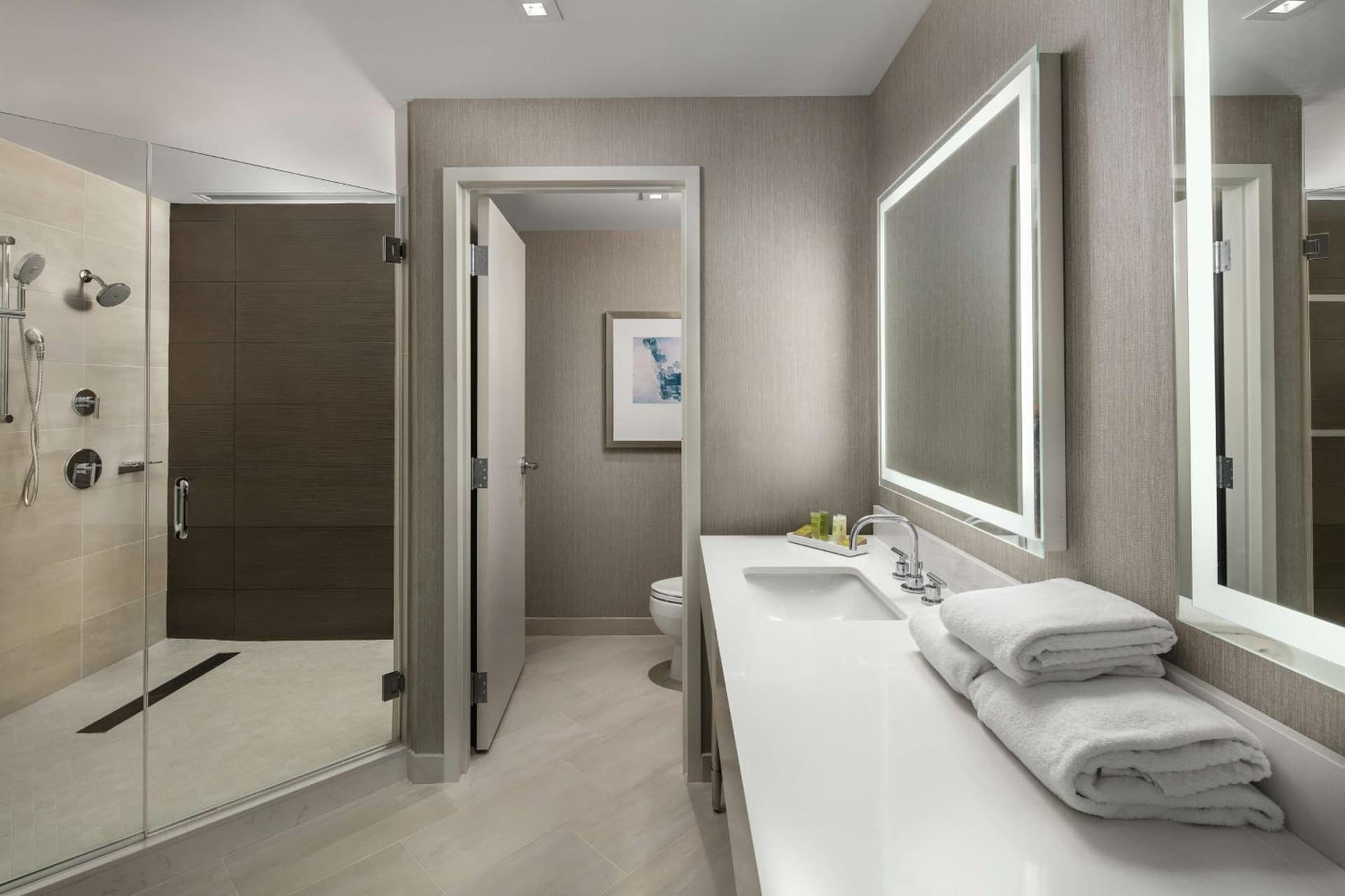 Hilton Boston Logan Airport gallery photo in Boston, MA — image 4