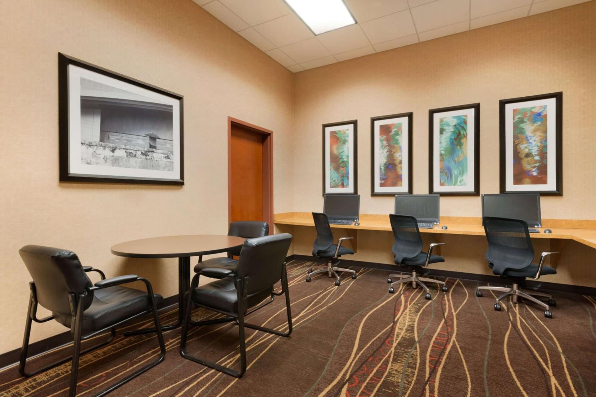 Embassy Suites by Hilton Franklin Cool Spring gallery photo in Franklin, TN — image 46