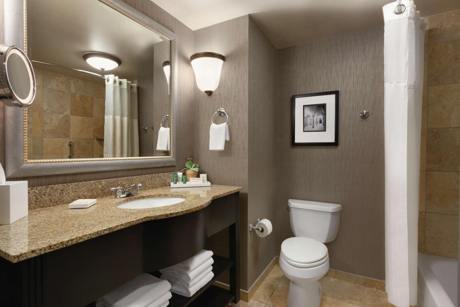 Hilton Columbia Center gallery photo in Columbia, SC — image 4