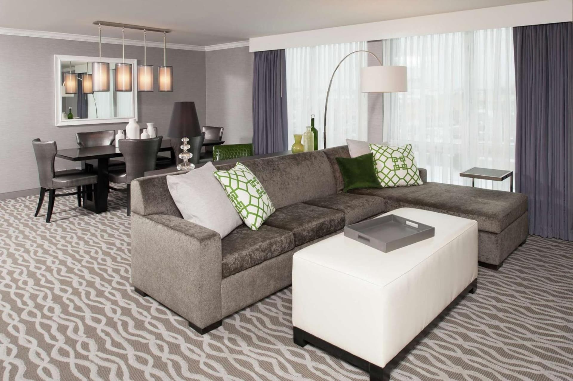 DoubleTree by Hilton Hotel and Conference Center Chicago North Shore gallery photo in Skokie, IL — image 51
