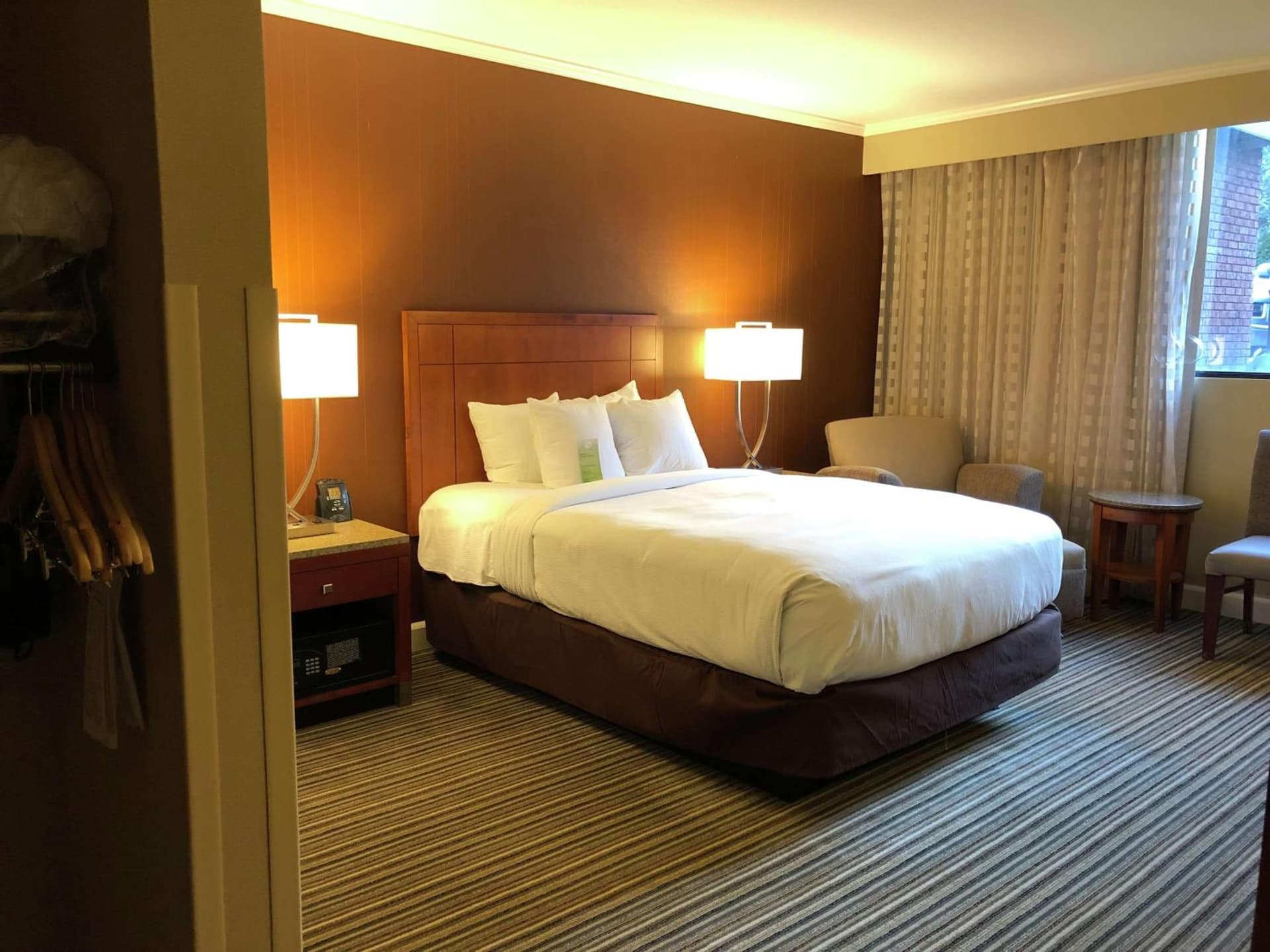 DoubleTree by Hilton Akron Fairlawn interior in Fairlawn, OH — gallery photo 2