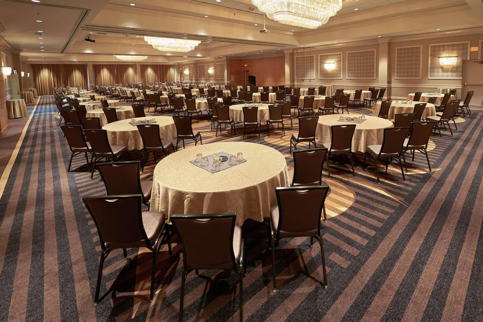 DoubleTree by Hilton Akron Fairlawn gallery photo in Fairlawn, OH — image 58