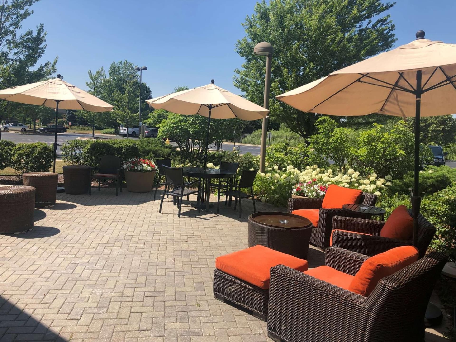 Hilton Garden Inn Addison property views in Addison, IL — gallery photo 3