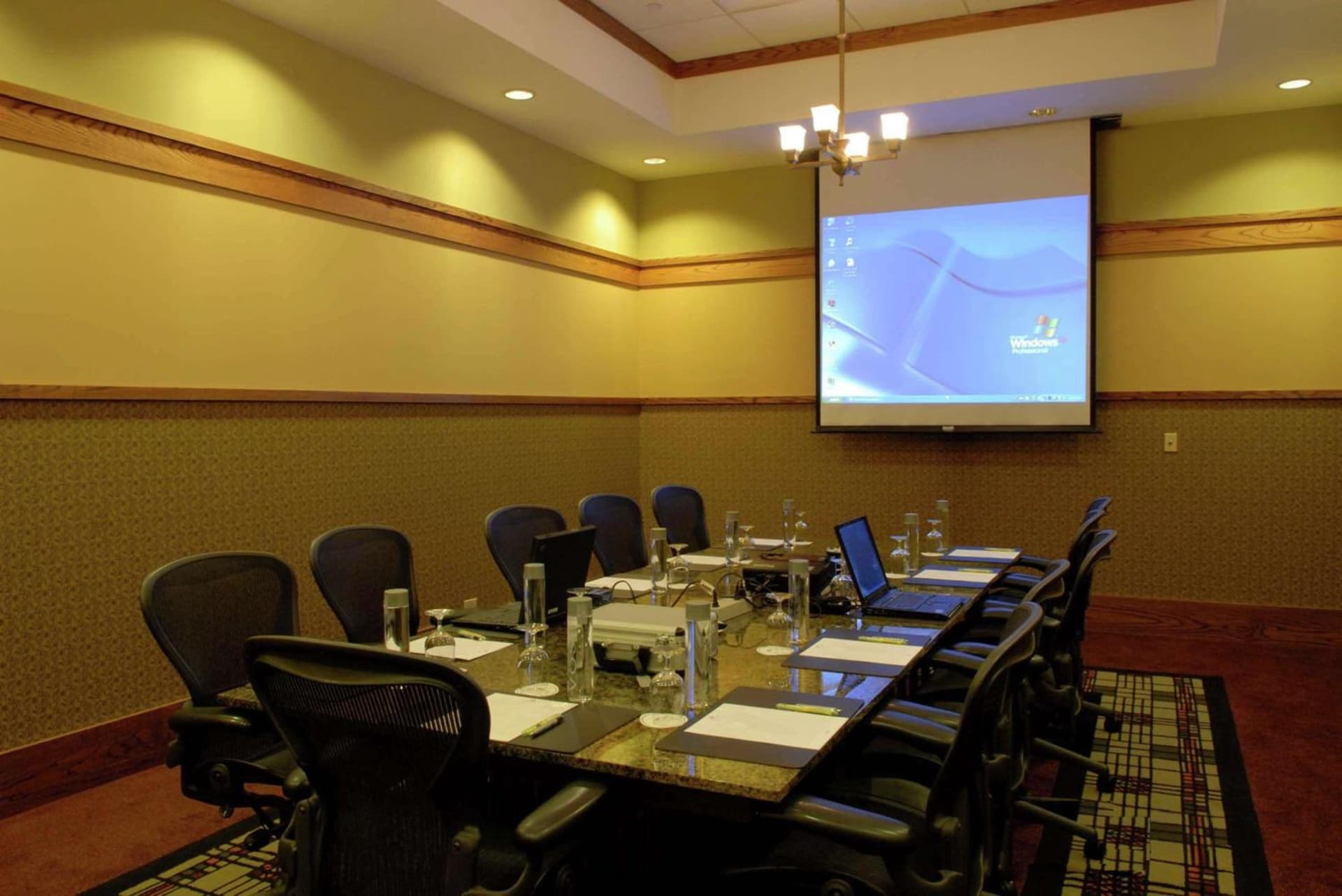 DoubleTree by Hilton Libertyville-Mundelein property views in Mundelein, IL — gallery photo 3