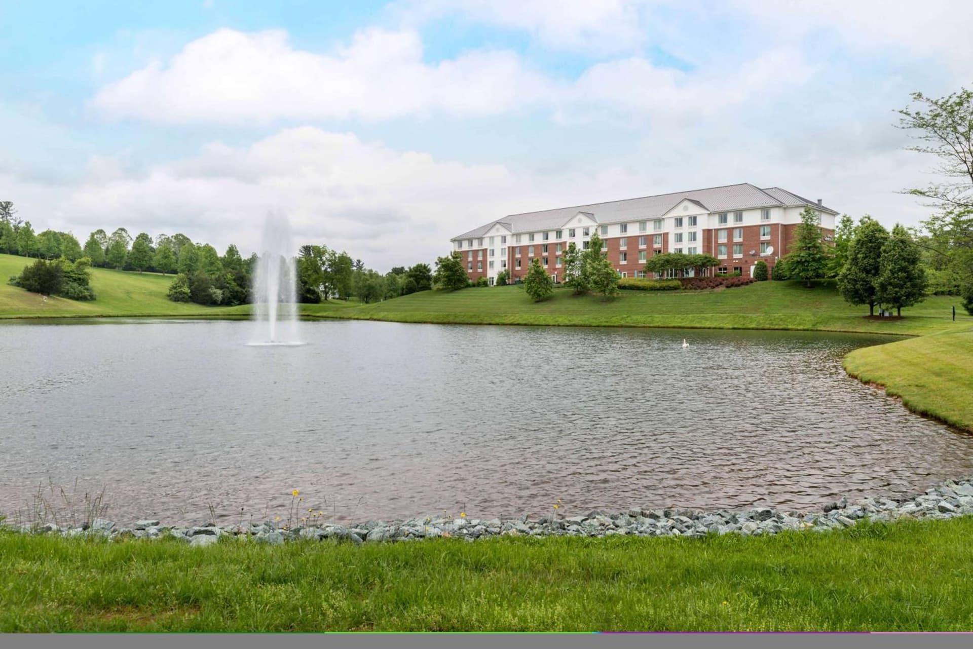 Hilton Garden Inn Charlottesville gallery photo in Charlottesville, VA — image 24