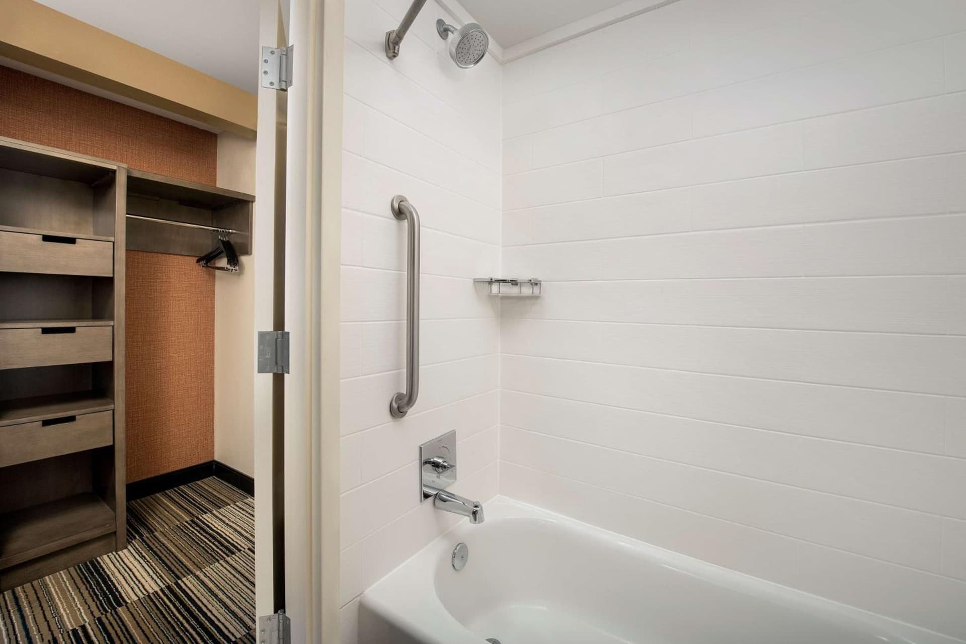 Hilton Garden Inn Charlotte/Mooresville gallery photo in Mooresville, NC — image 24