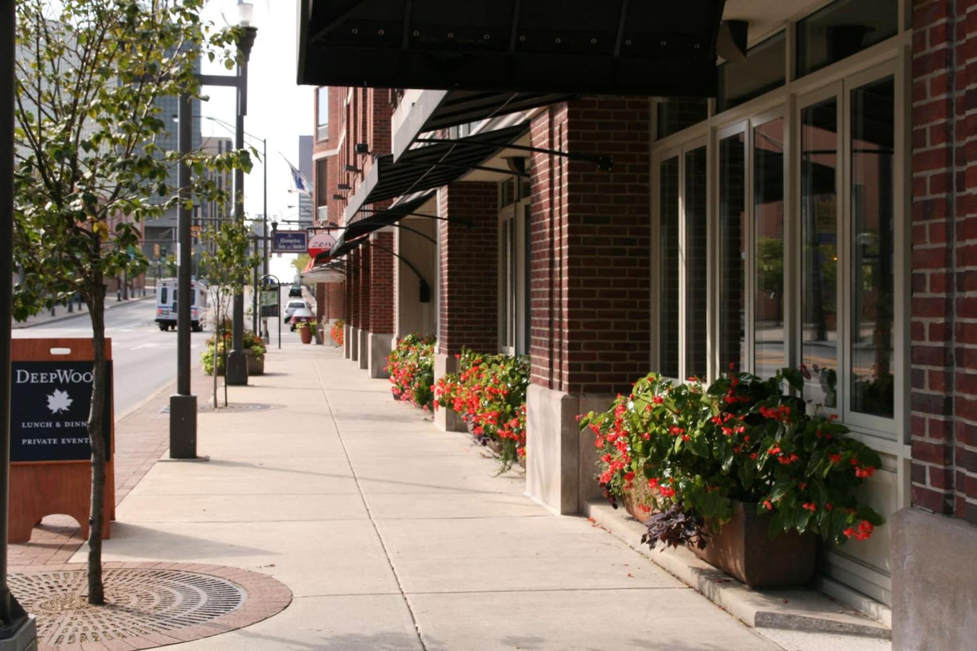 Hampton Inn & Suites Columbus-Downtown, Ohio property views in Columbus, OH — gallery photo 3