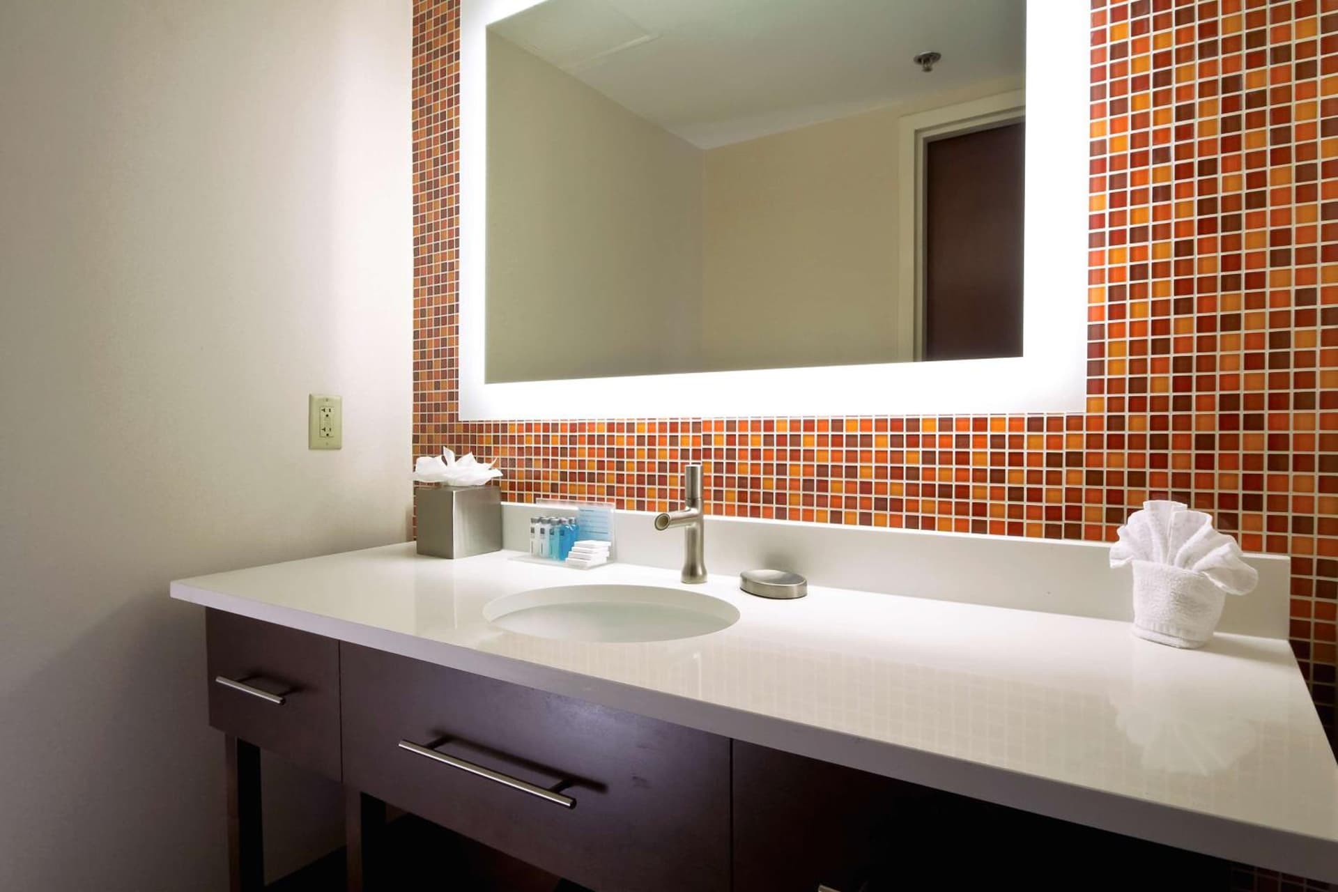 Hampton Inn & Suites Columbus-Downtown, Ohio gallery photo in Columbus, OH — image 56