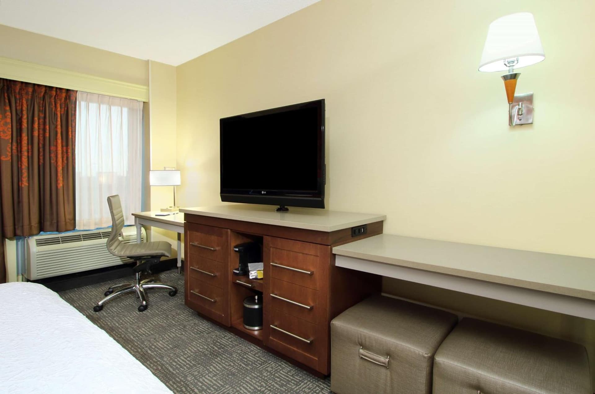 Hampton Inn & Suites Columbus-Downtown, Ohio gallery photo in Columbus, OH — image 22