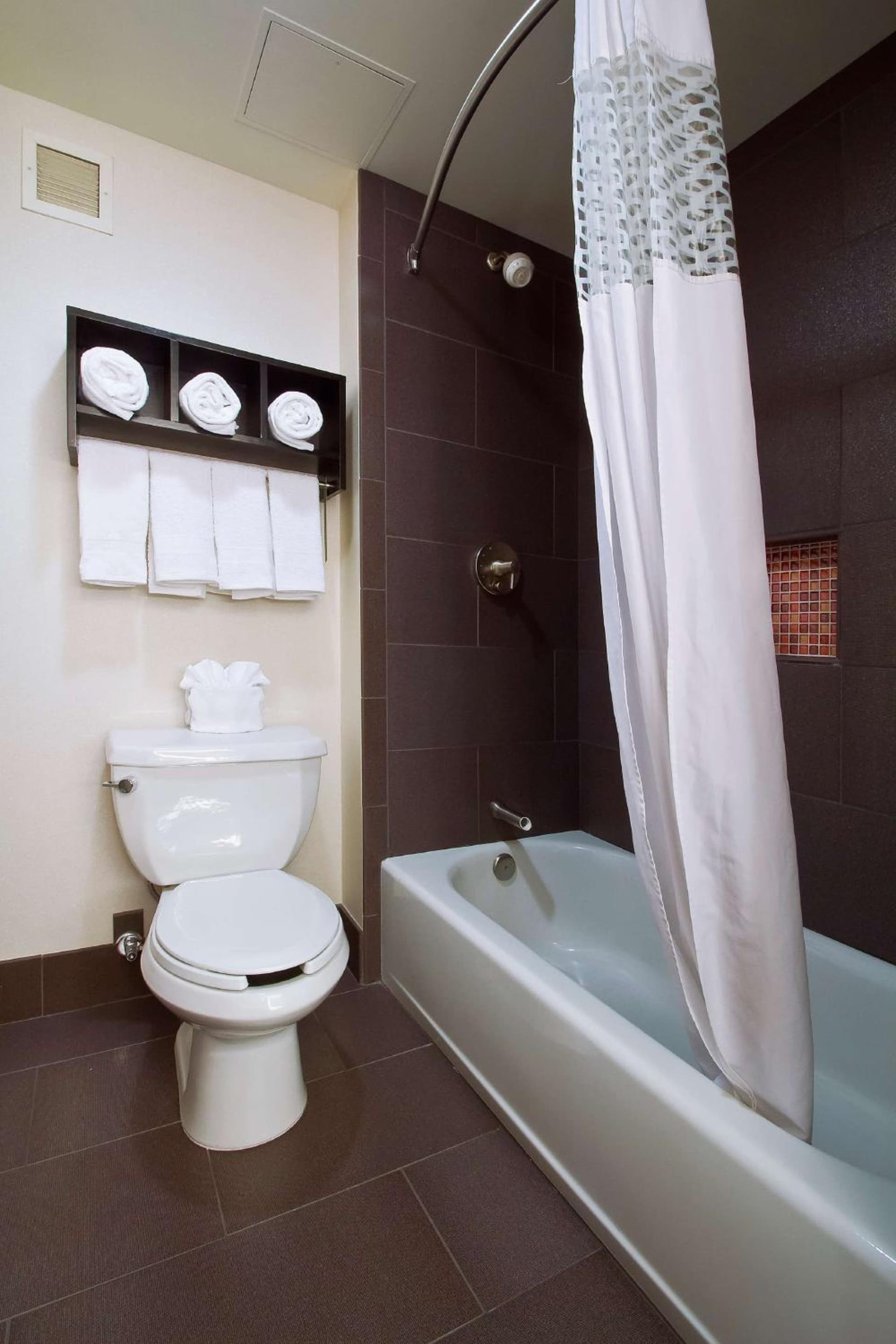 Hampton Inn & Suites Columbus-Downtown, Ohio gallery photo in Columbus, OH — image 23