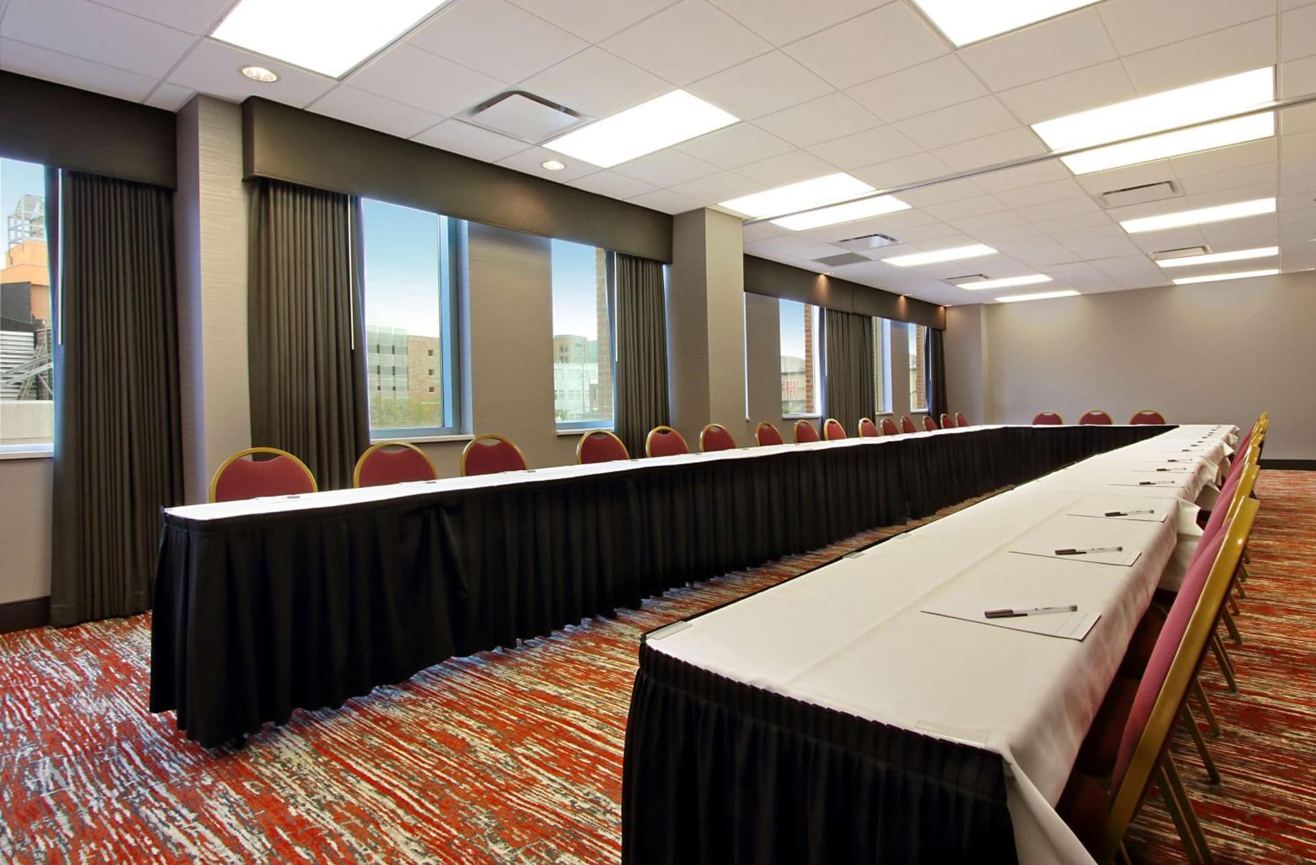 Hampton Inn & Suites Columbus-Downtown, Ohio gallery photo in Columbus, OH — image 10