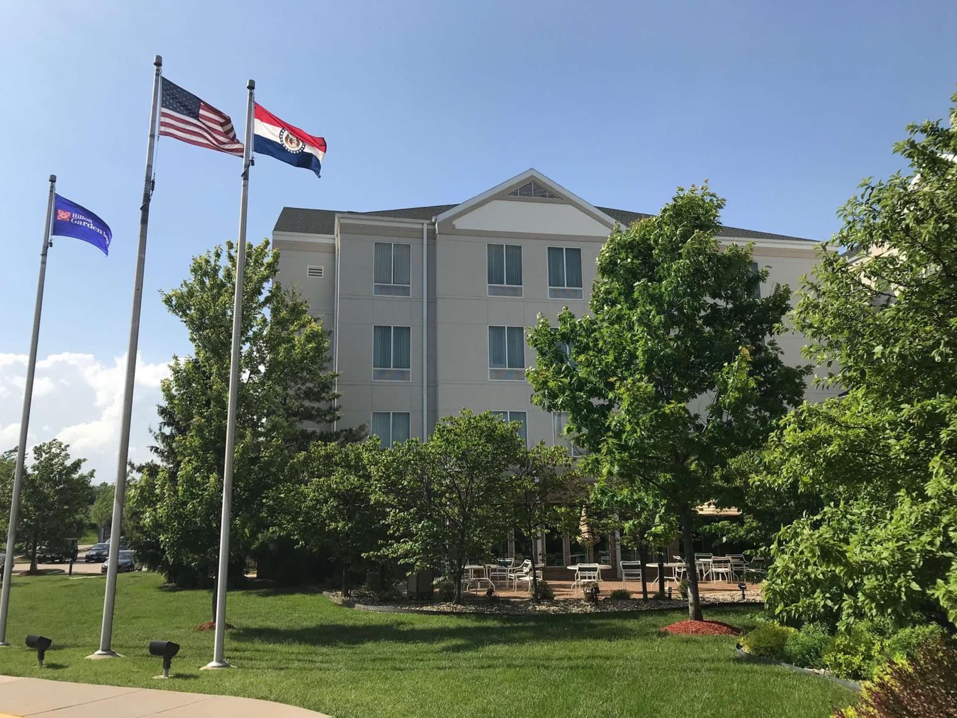 Hilton Garden Inn Columbia interior in Columbia, MO — gallery photo 2