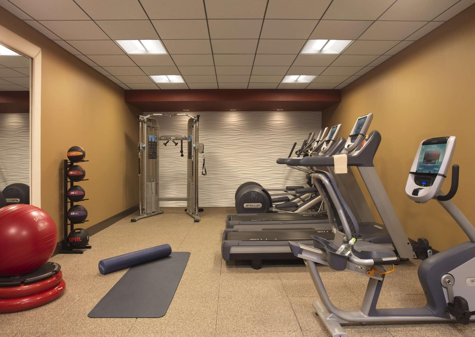 The Broadway Columbia - a DoubleTree by Hilton Hotel gallery photo in Columbia, MO — image 13