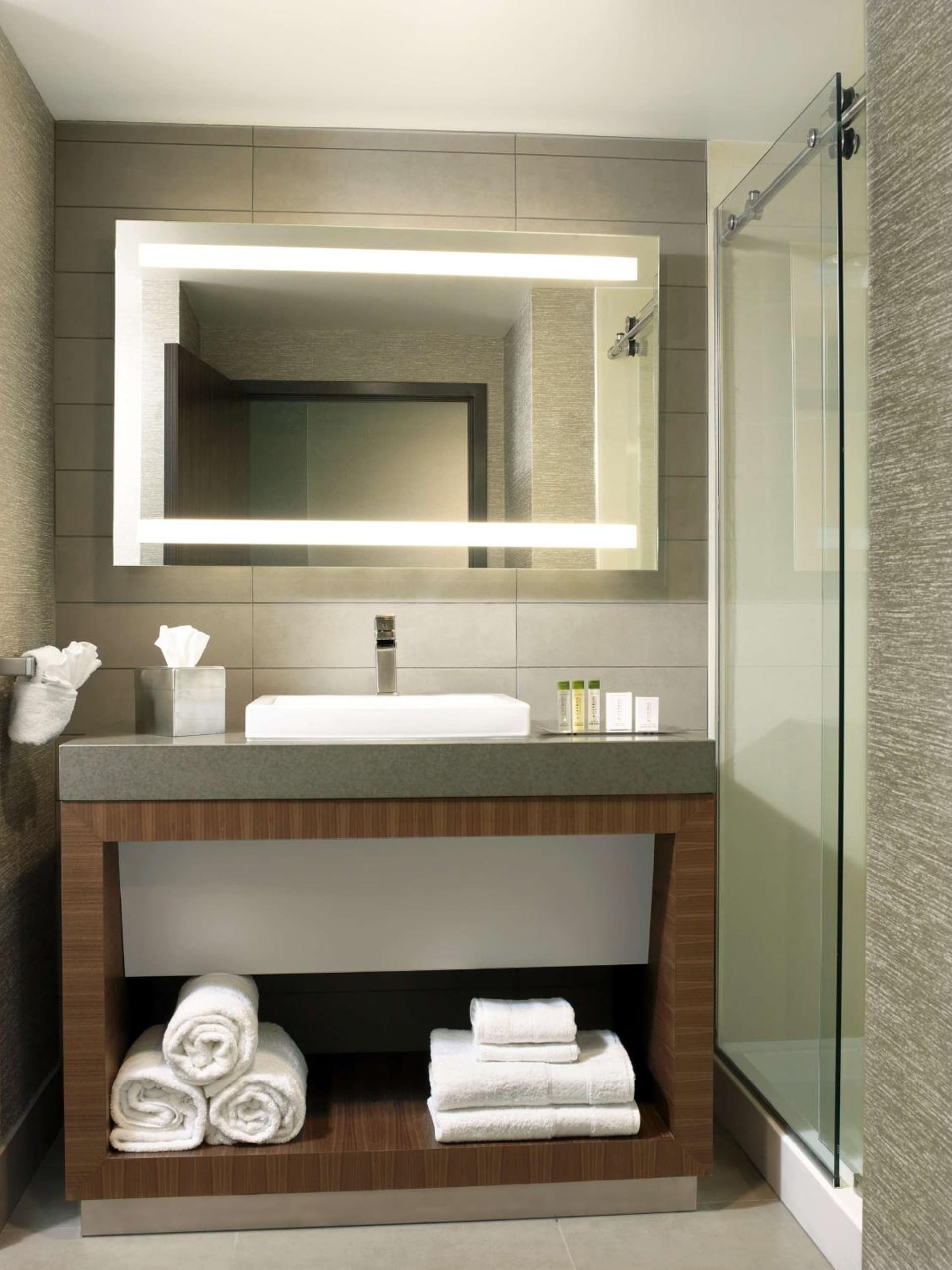 The Broadway Columbia - a DoubleTree by Hilton Hotel gallery photo in Columbia, MO — image 20