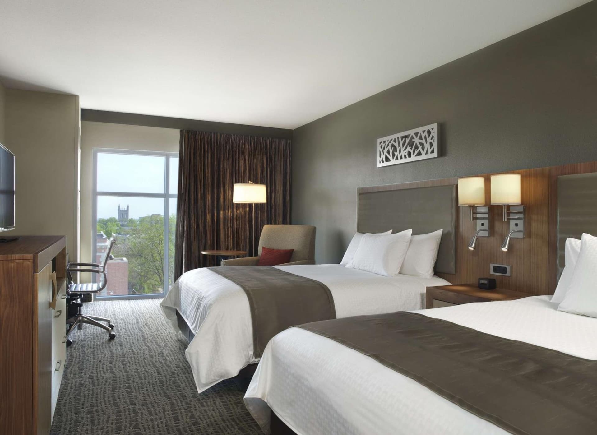 The Broadway Columbia - a DoubleTree by Hilton Hotel gallery photo in Columbia, MO — image 8