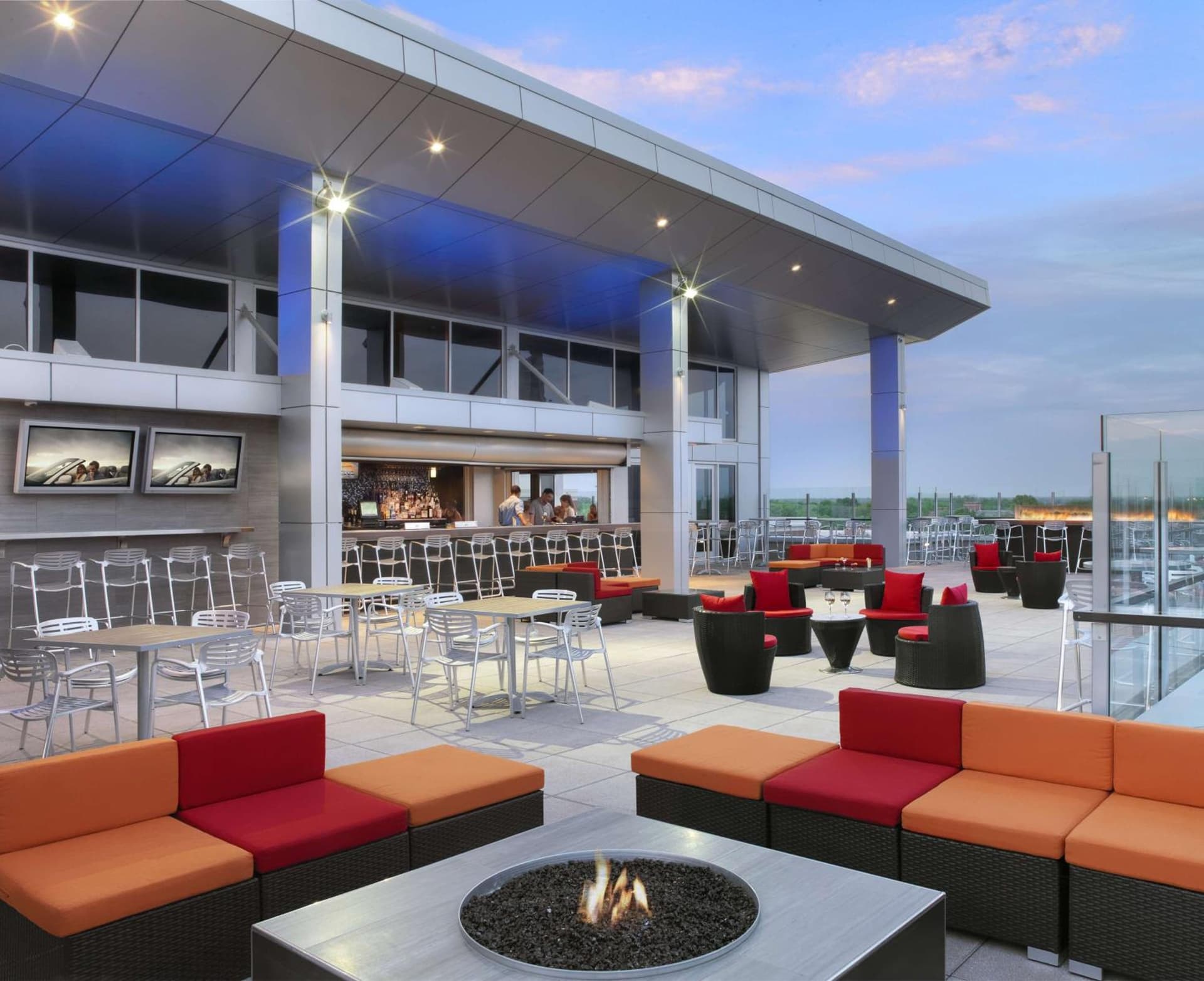 The Broadway Columbia - a DoubleTree by Hilton Hotel gallery photo in Columbia, MO — image 15