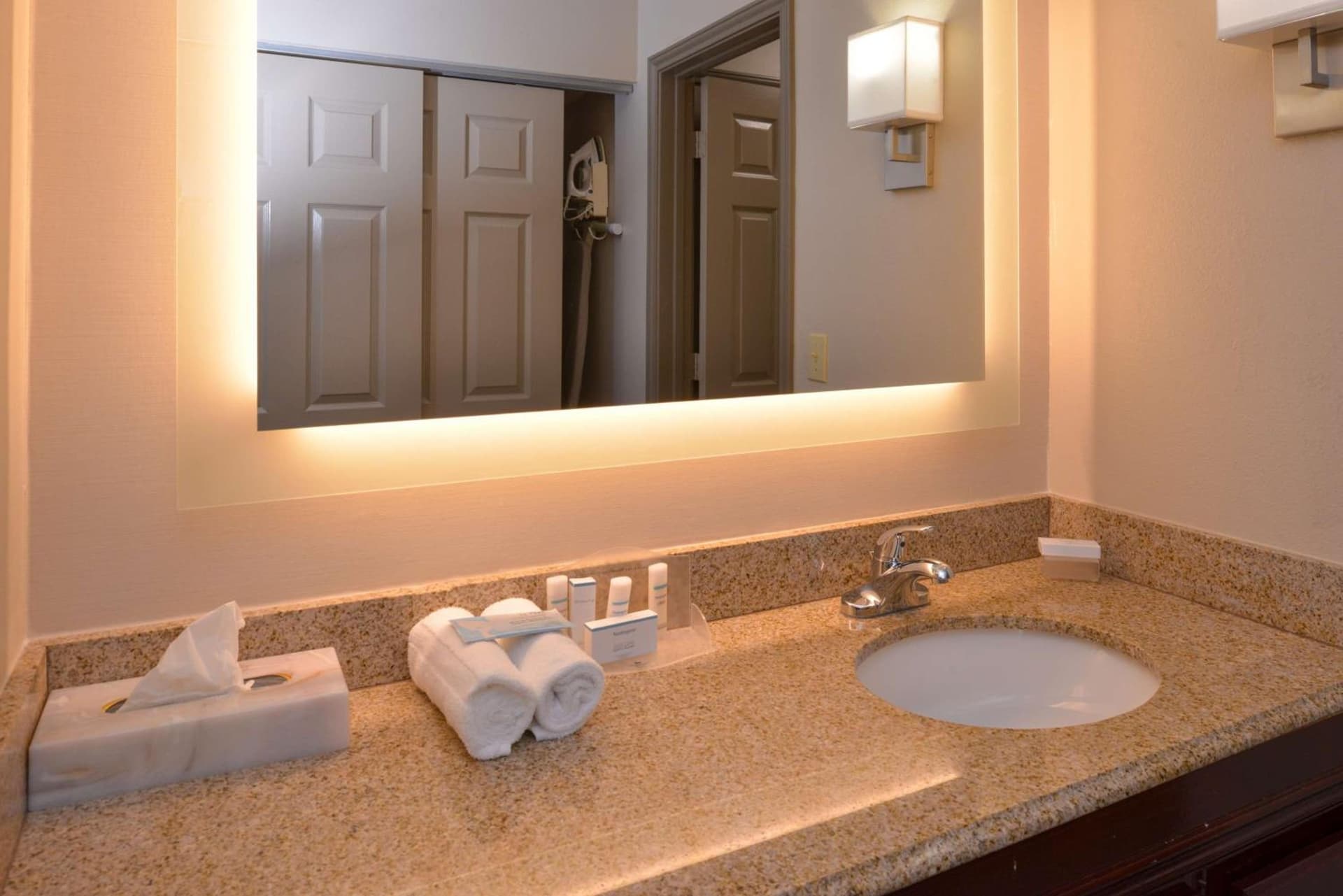 Homewood Suites by Hilton Dallas-Lewisville gallery photo in Lewisville, TX — image 38
