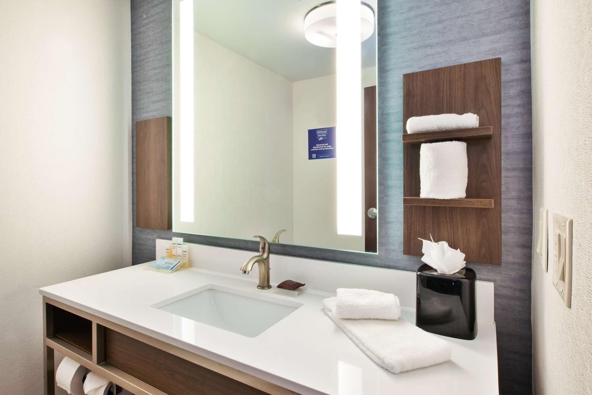 Hilton Garden Inn Dayton/ Beavercreek interior in Beavercreek, OH — gallery photo 2