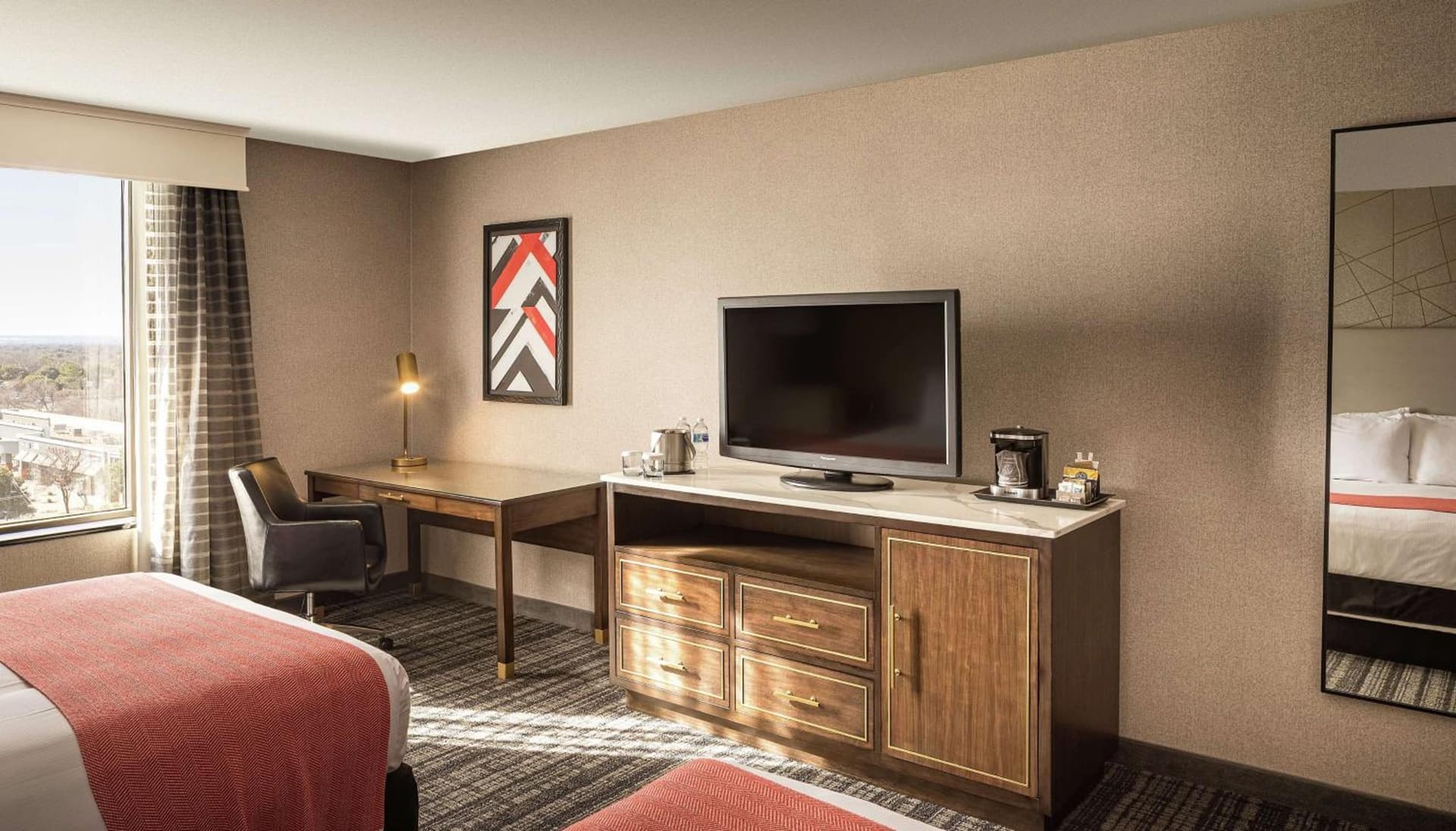 DoubleTree by Hilton Dallas Near the Galleria gallery photo in Dallas, TX — image 22