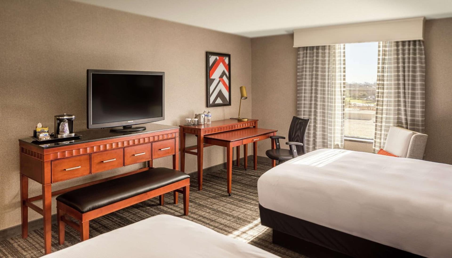 DoubleTree by Hilton Dallas Near the Galleria gallery photo in Dallas, TX — image 14