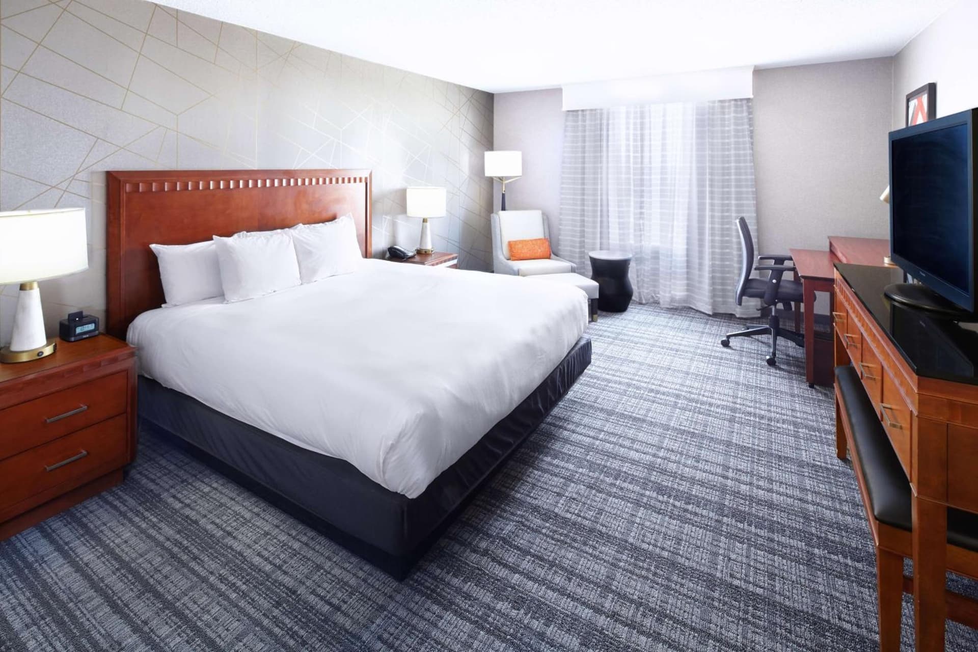 DoubleTree by Hilton Dallas Near the Galleria gallery photo in Dallas, TX — image 34