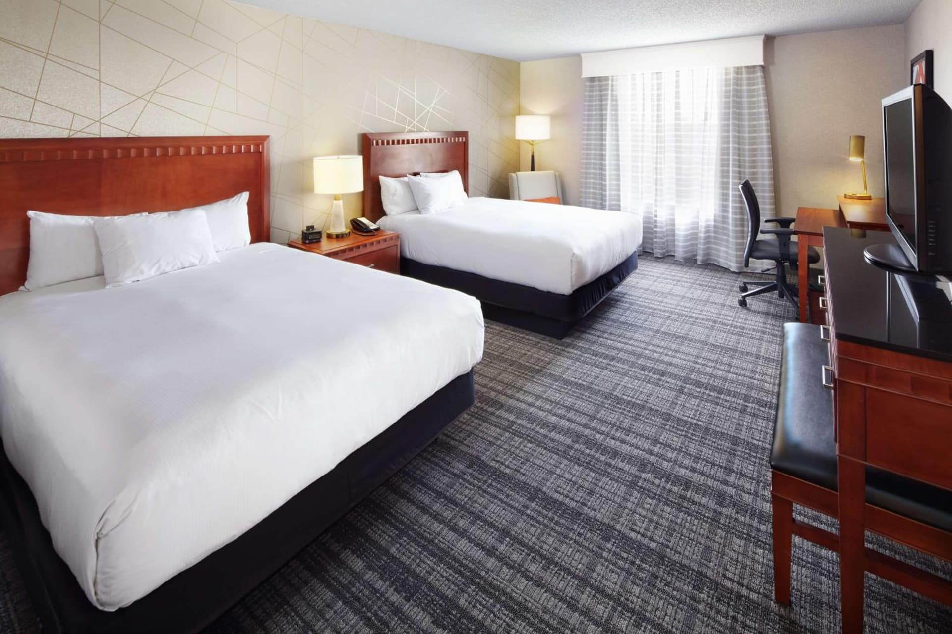 DoubleTree by Hilton Dallas Near the Galleria gallery photo in Dallas, TX — image 30