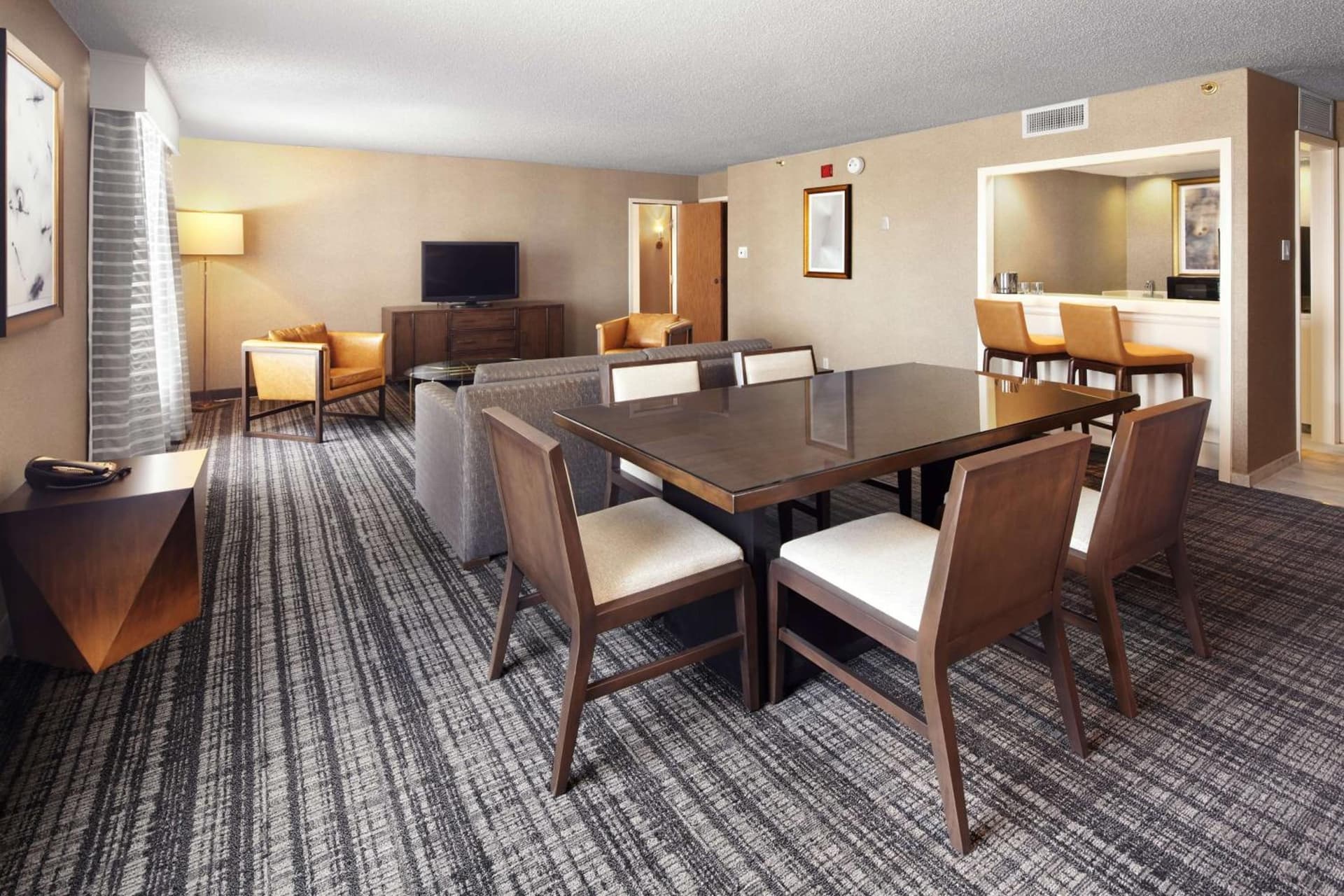 DoubleTree by Hilton Dallas Near the Galleria gallery photo in Dallas, TX — image 31