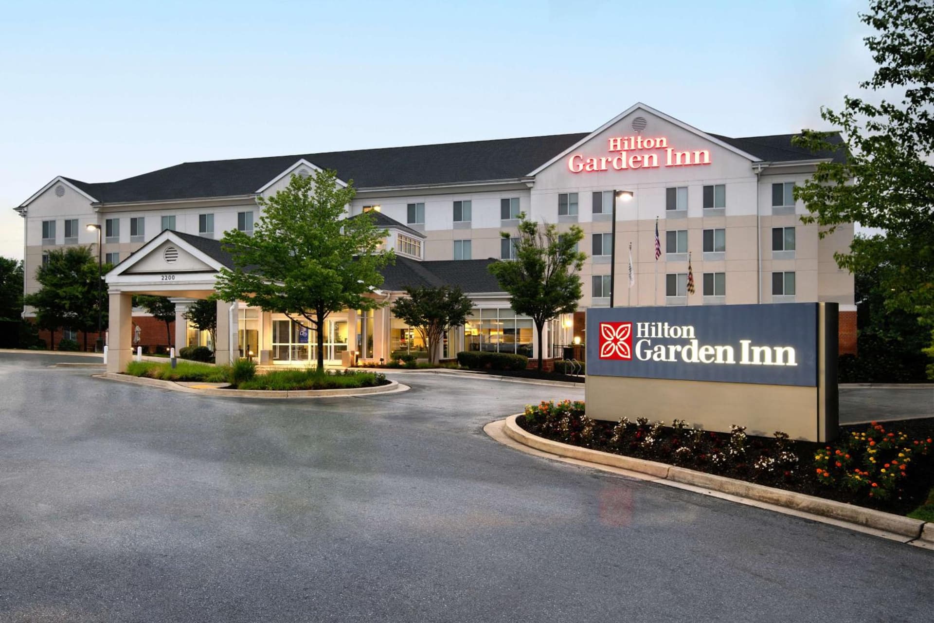 Hilton Garden Inn Silver Spring White Oak interior in Silver Spring, MD — gallery photo 2