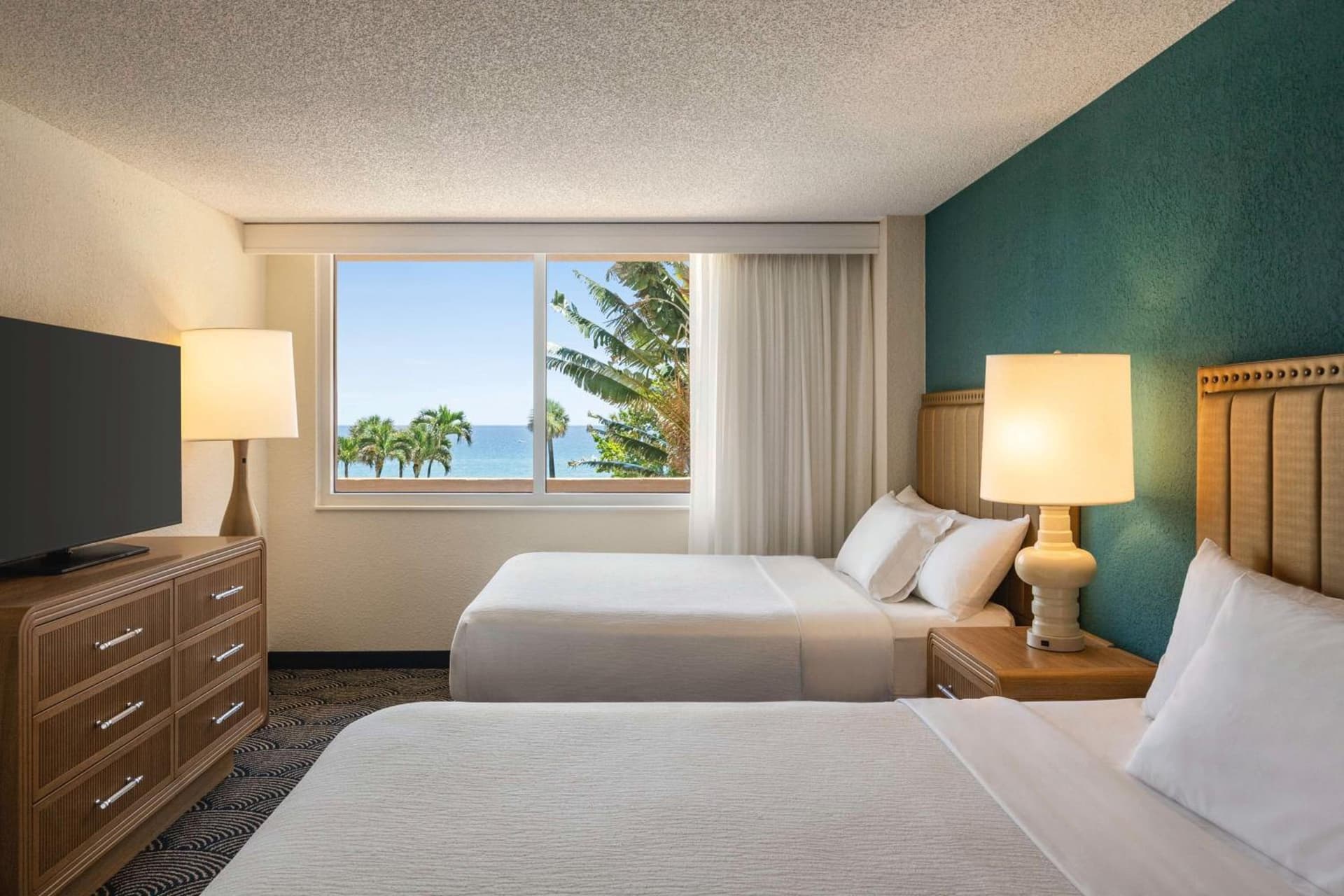 Embassy Suites by Hilton Deerfield Beach Resort & Spa gallery photo in Deerfield Beach, FL — image 13