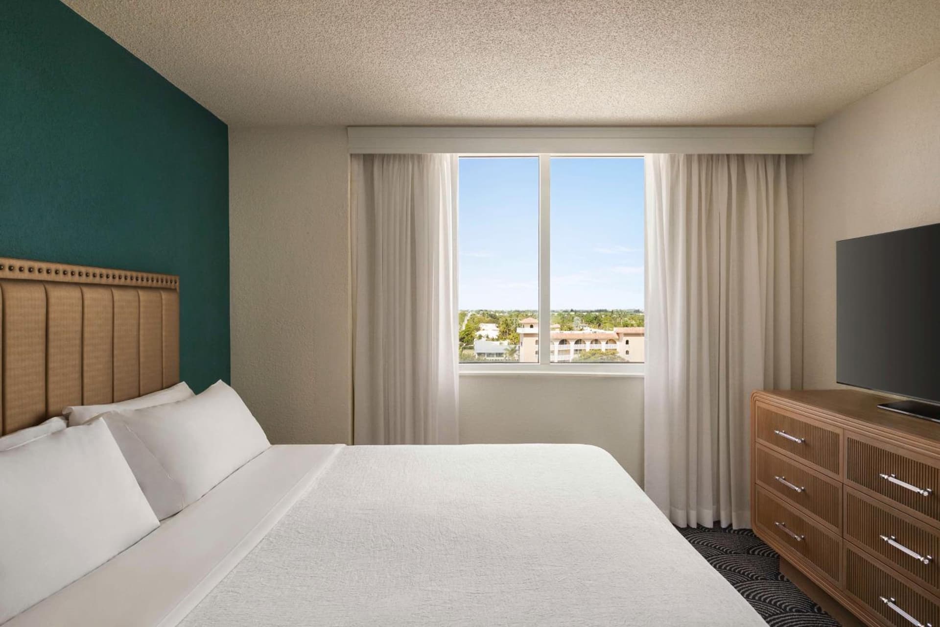 Embassy Suites by Hilton Deerfield Beach Resort & Spa gallery photo in Deerfield Beach, FL — image 17