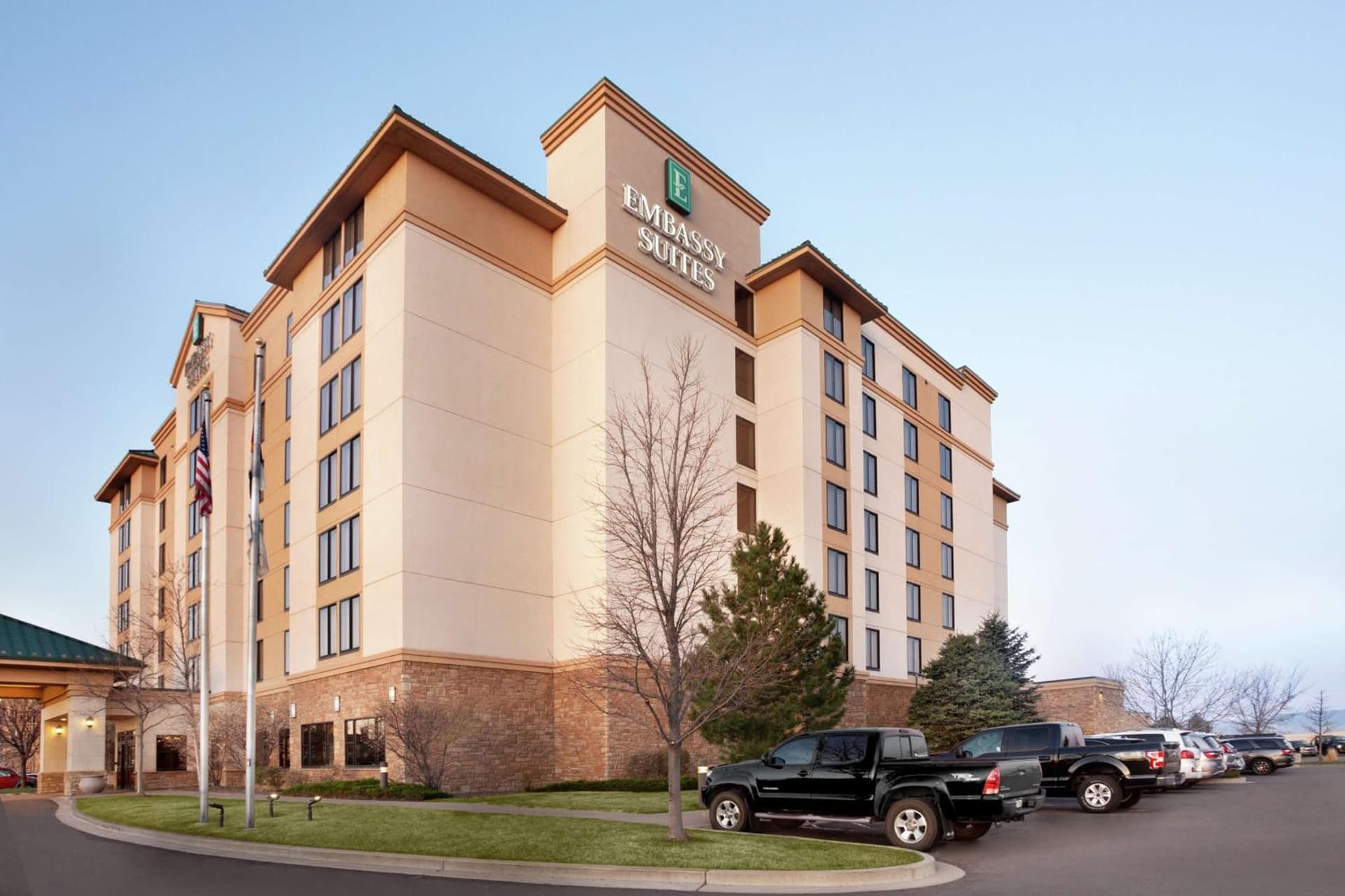 Embassy Suites by Hilton Denver International Airport interior in Denver, CO — gallery photo 2