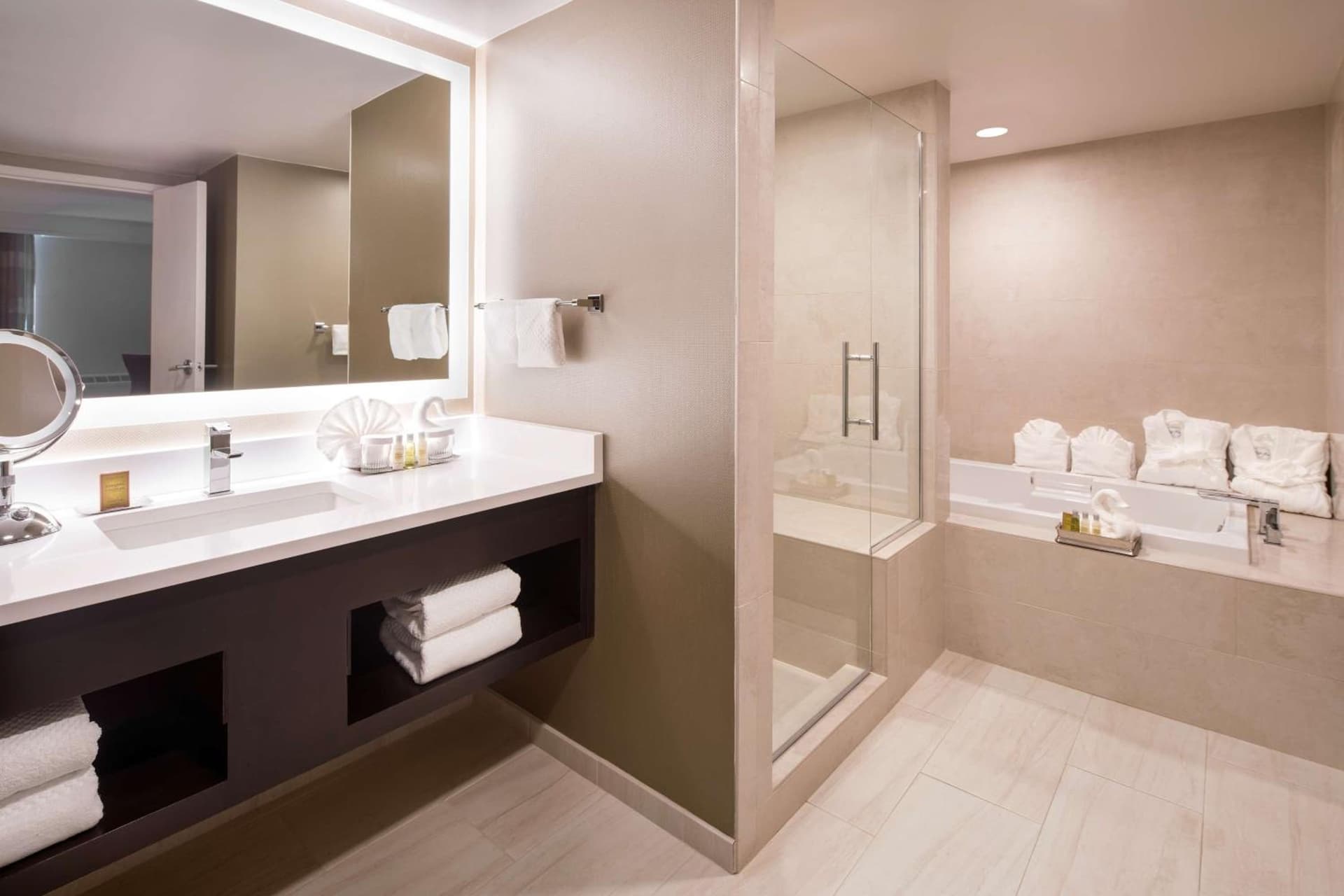 DoubleTree by Hilton Denver Tech gallery photo in Greenwood Village, CO — image 52