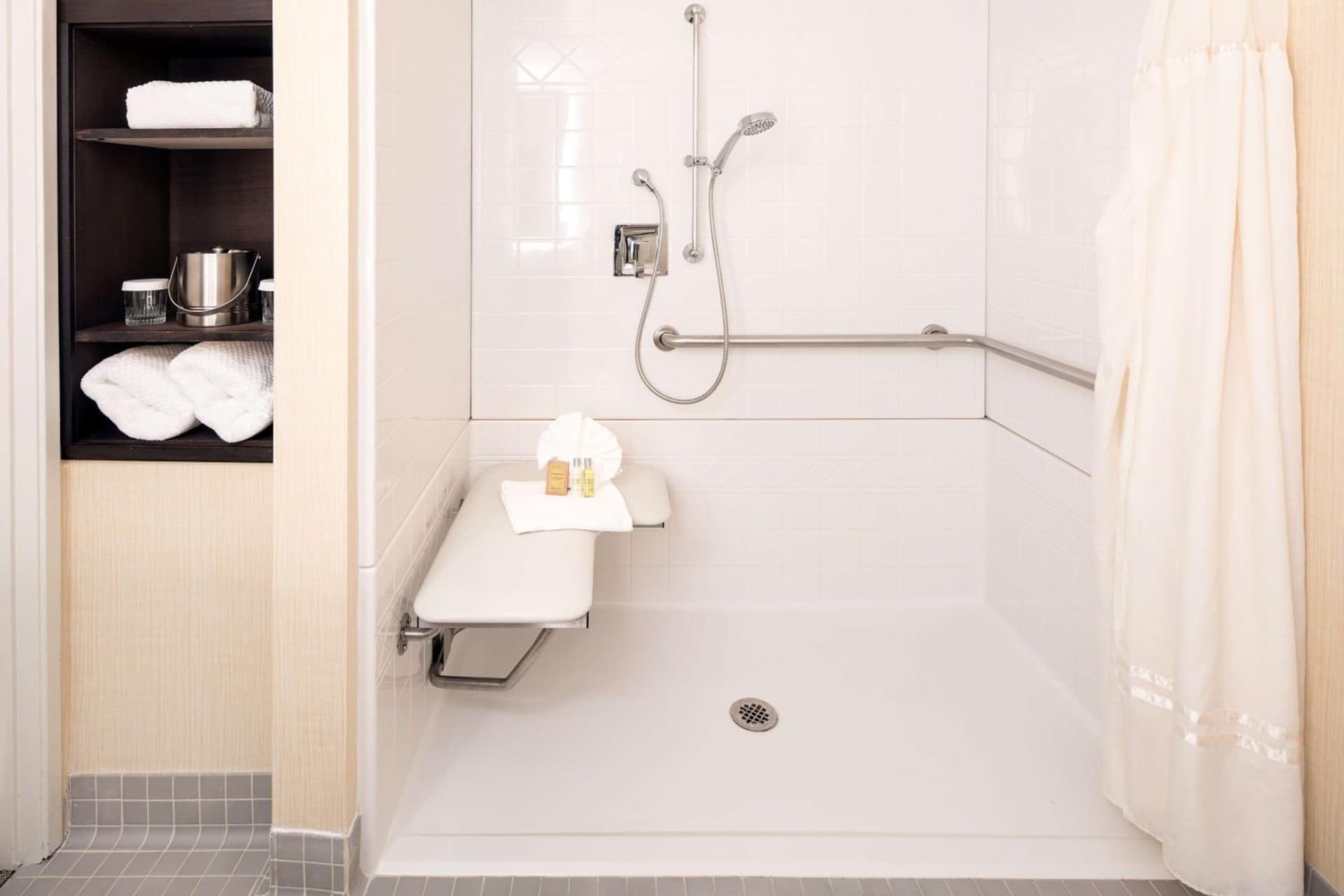 DoubleTree by Hilton Denver Tech gallery photo in Greenwood Village, CO — image 46