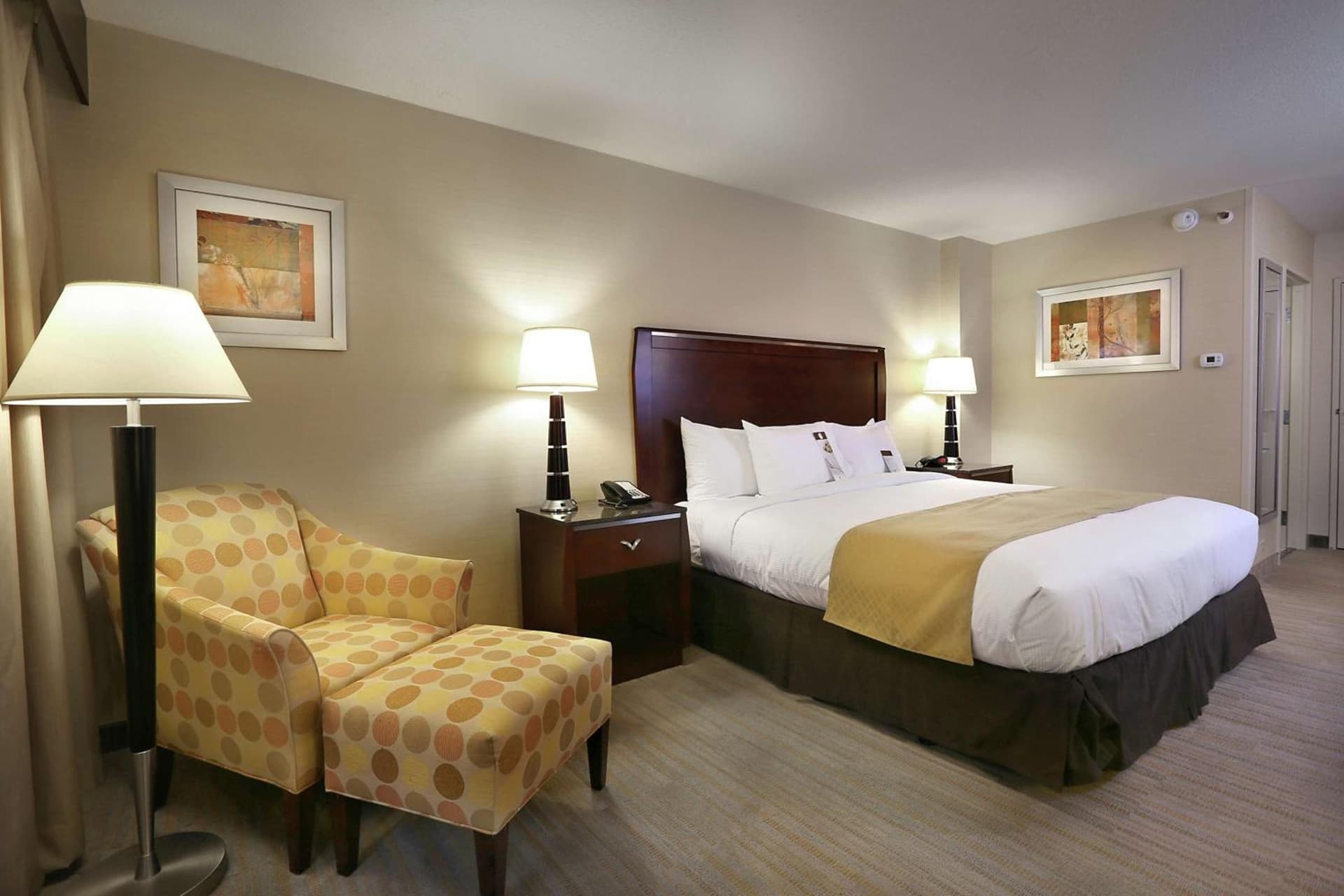 DoubleTree by Hilton Hotel Denver - Thornton interior in Thornton, CO — gallery photo 2