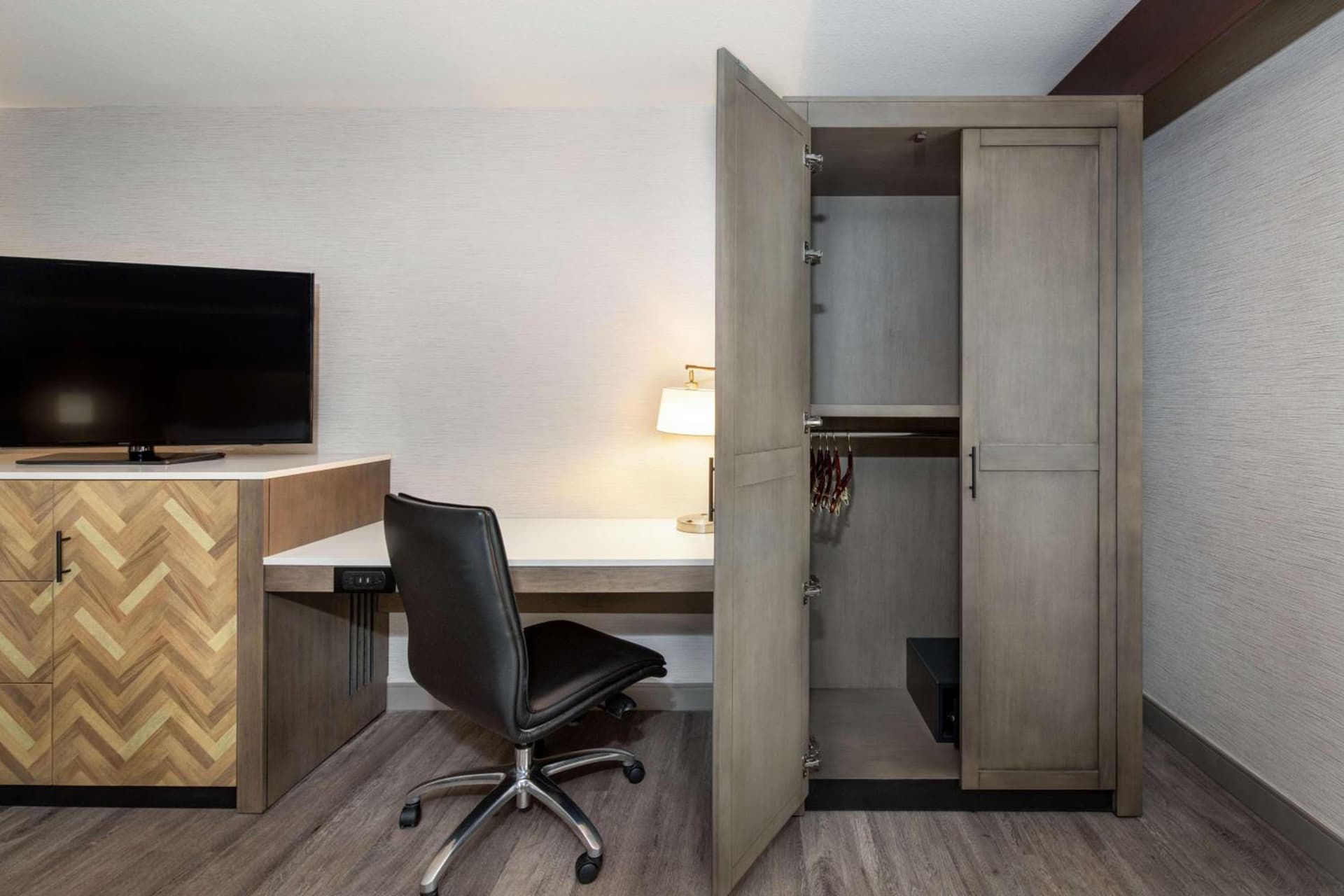 DoubleTree by Hilton Hotel Denver - Thornton gallery photo in Thornton, CO — image 34