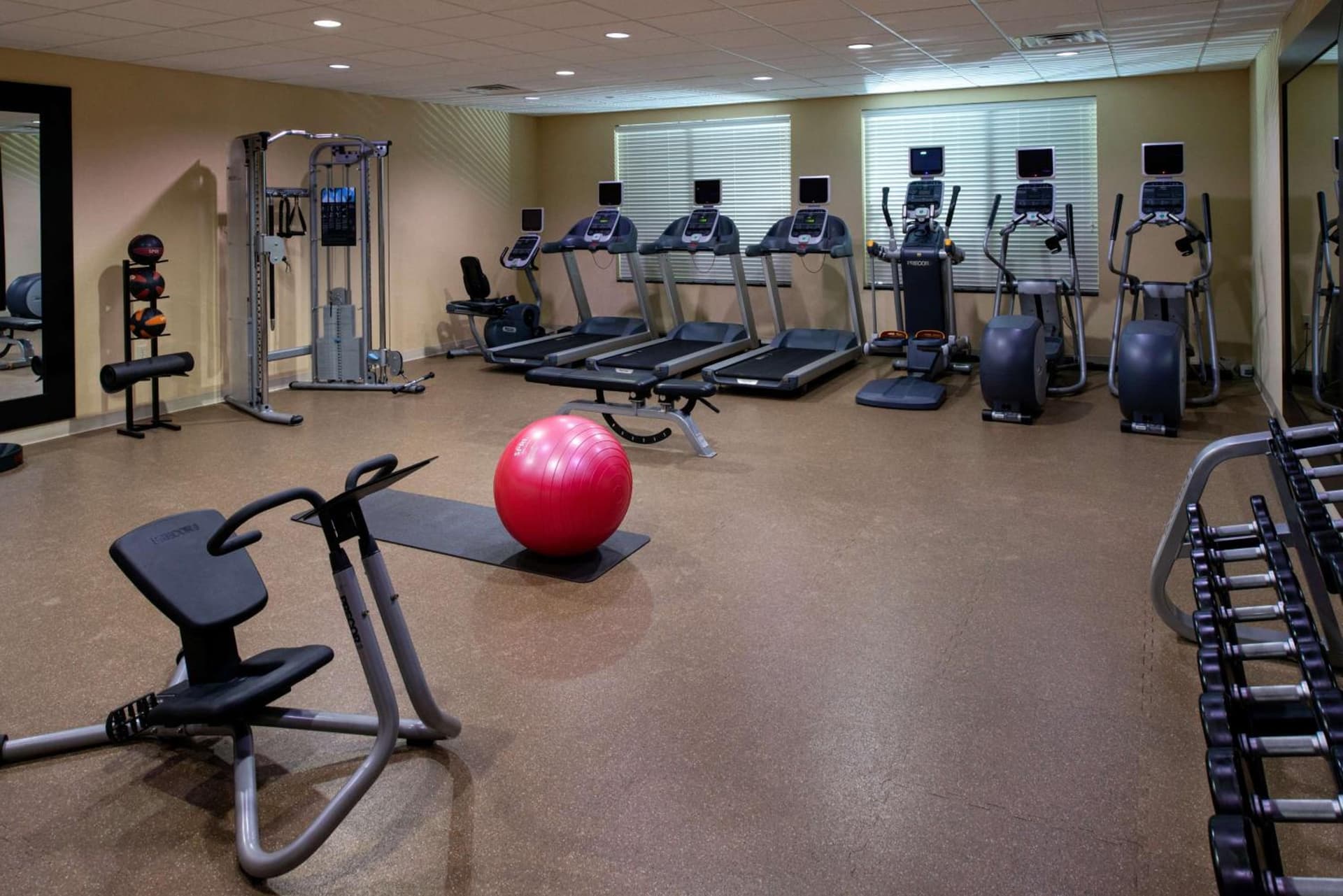 Hilton Garden Inn Denton gallery photo in Denton, TX — image 11