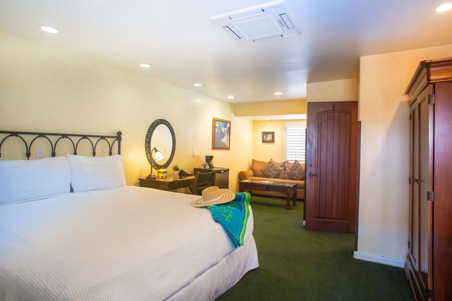 Castillo Inn at the Beach gallery photo in Santa Barbara, CA — image 35
