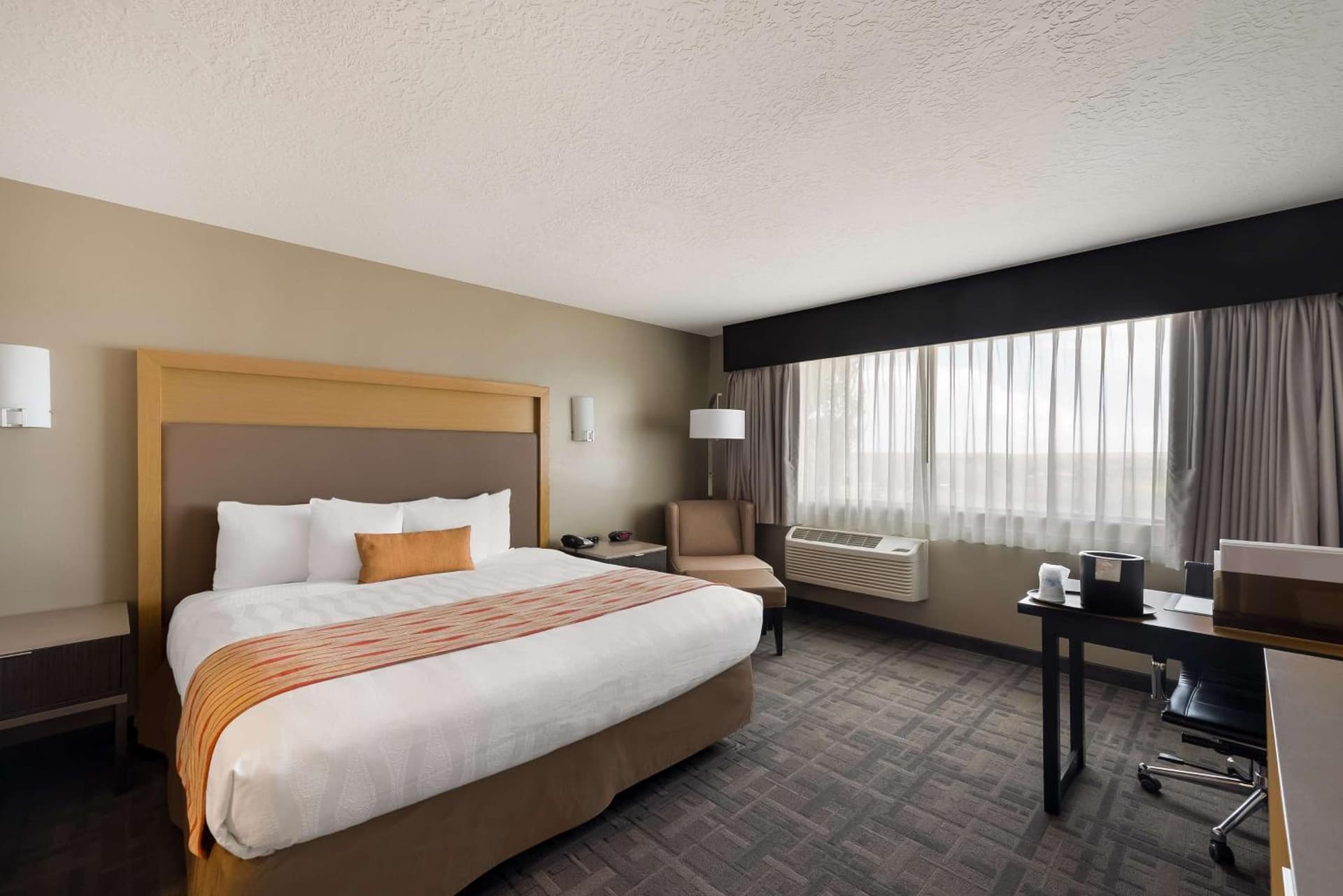 Best Western Plus Landmark Hotel property views in Ballard, UT — gallery photo 3
