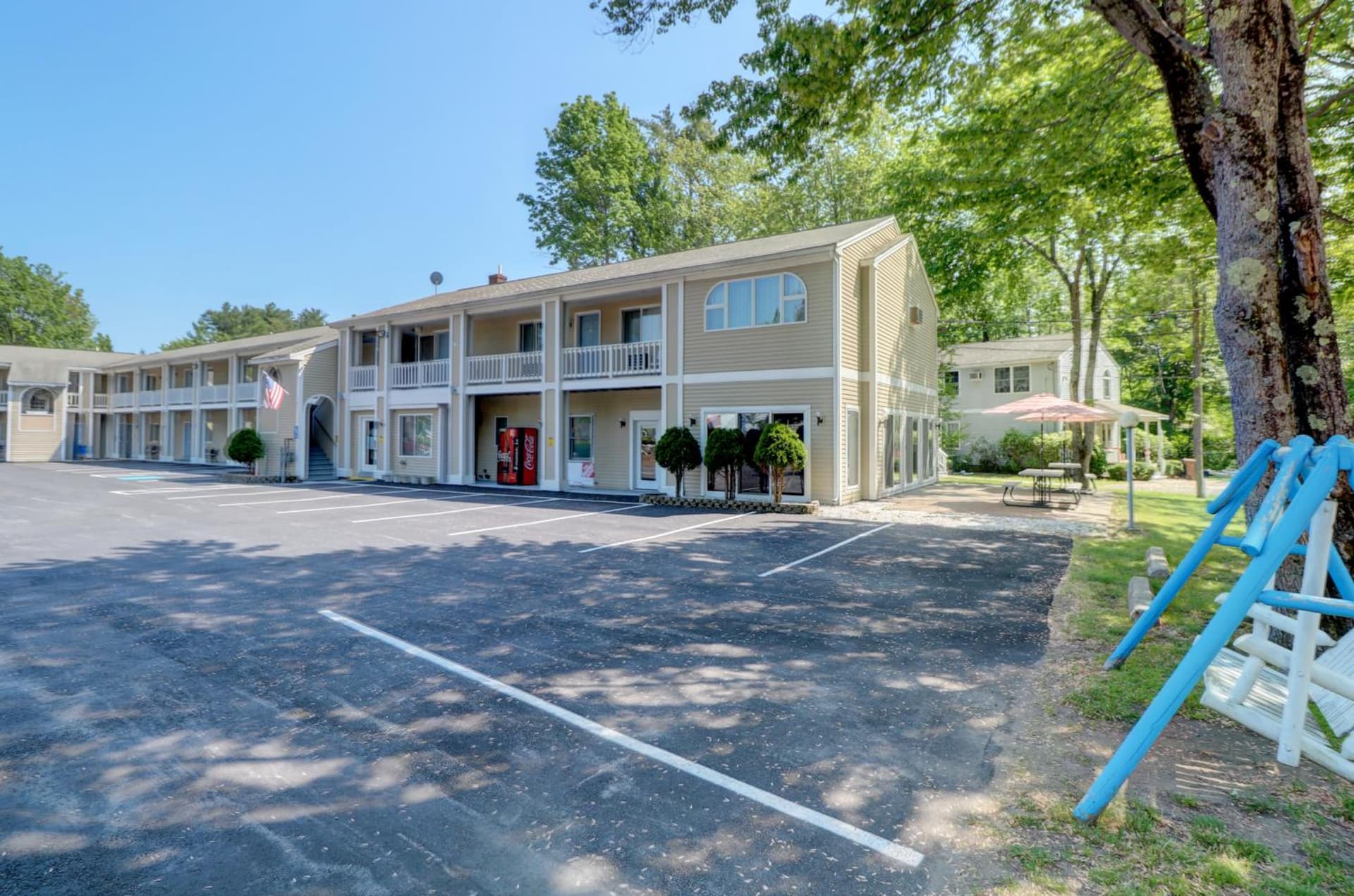 Classic Inn property views in Saco, ME — gallery photo 3