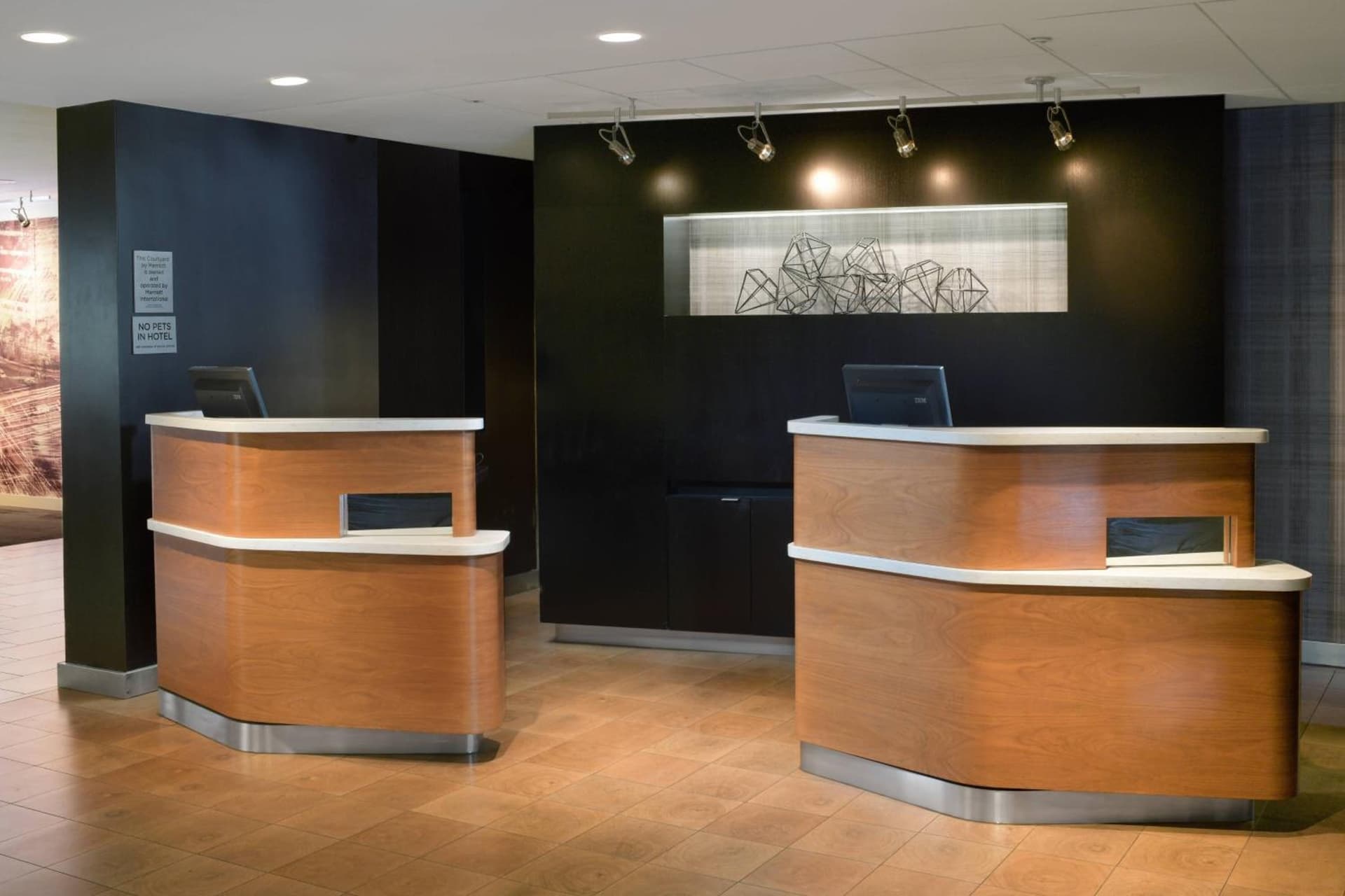 Courtyard by Marriott Albuquerque Airport interior in Albuquerque, NM — gallery photo 2