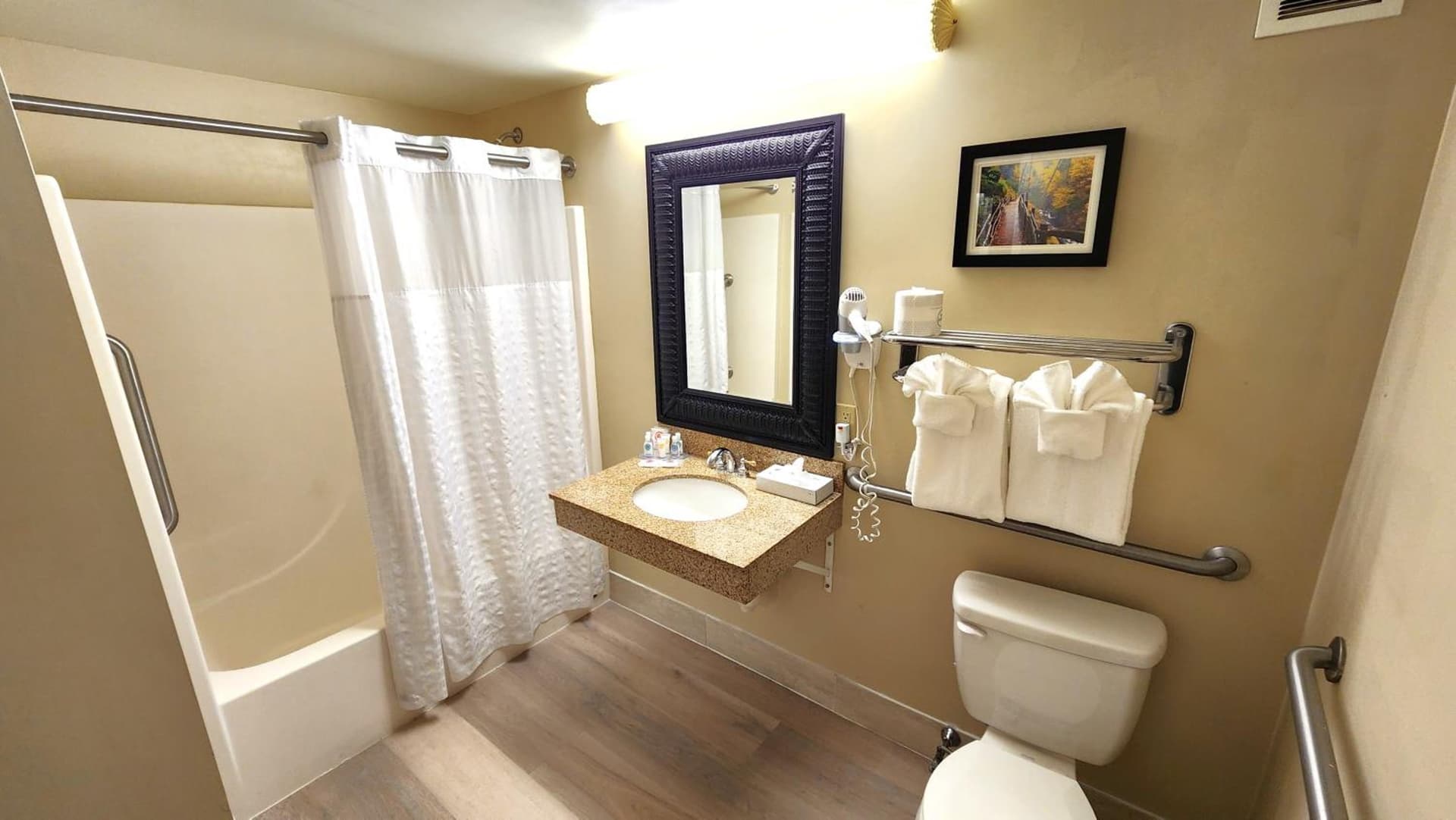 Comfort Inn & Suites Mount Pocono gallery photo in Mount Pocono, PA — image 32