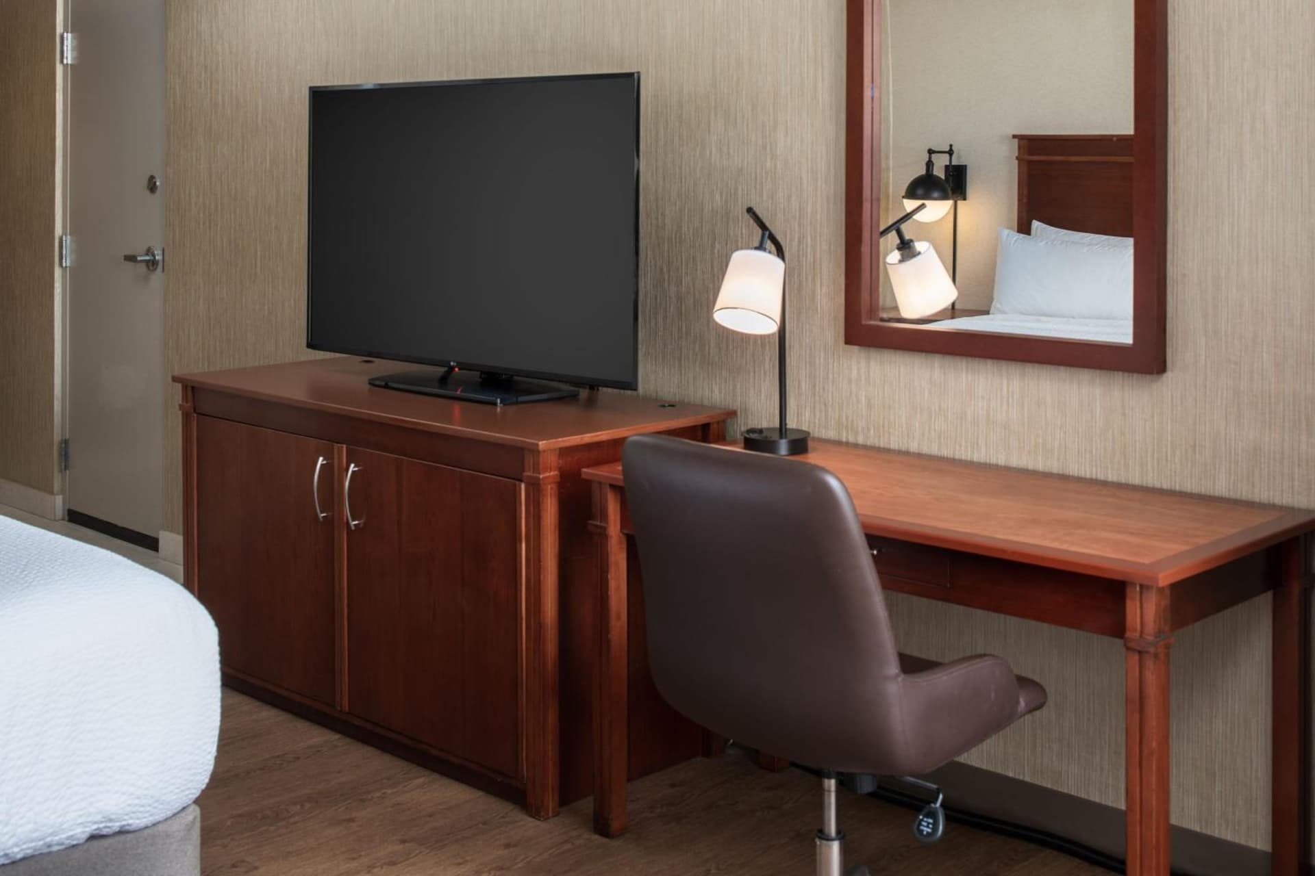 Four Points by Sheraton Bellingham Hotel & Conference Center gallery photo in Bellingham, WA — image 23