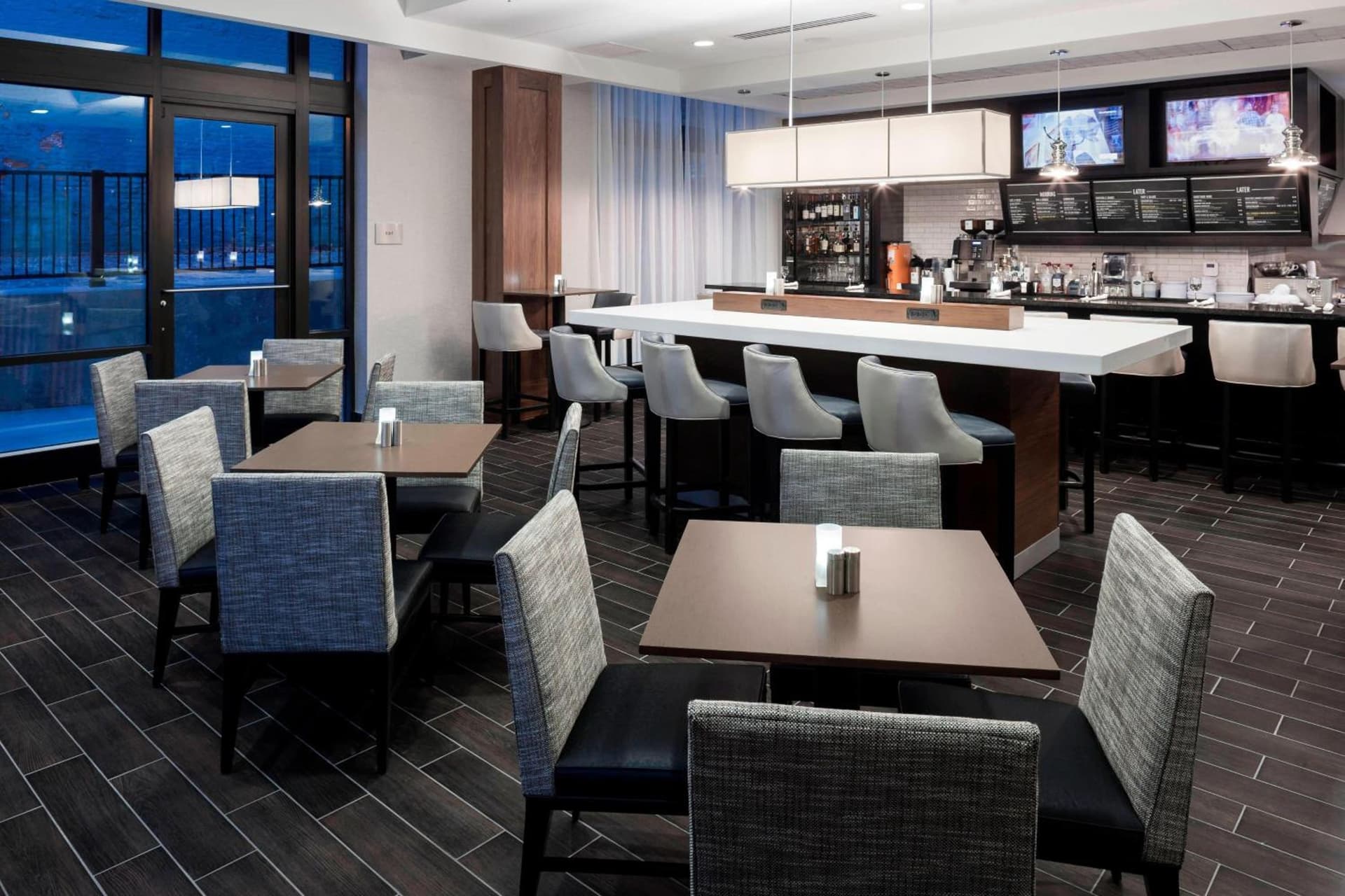 Courtyard by Marriott Richmond Downtown gallery photo in Richmond, VA — image 15