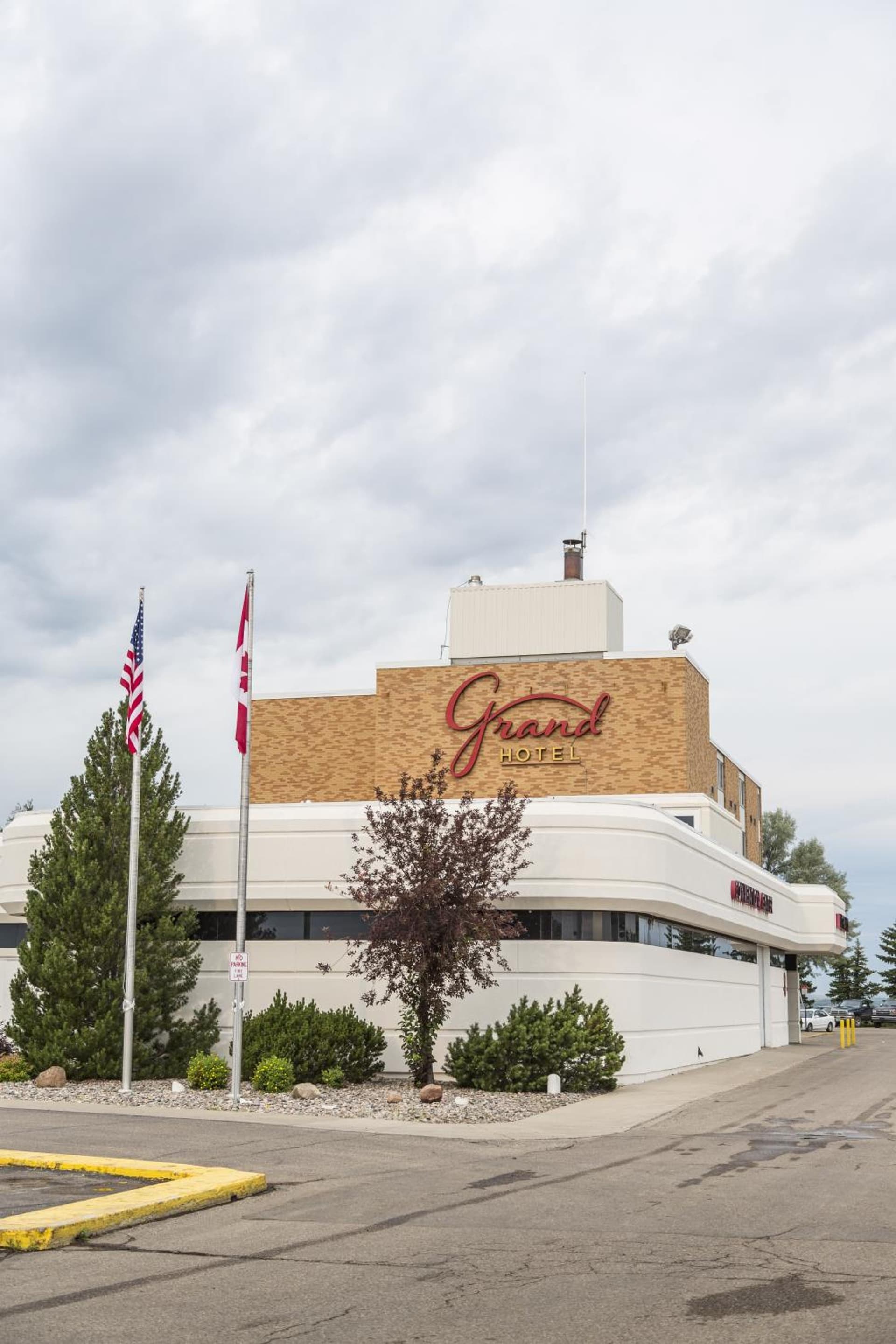 Grand Hotel property views in Minot, ND — gallery photo 3