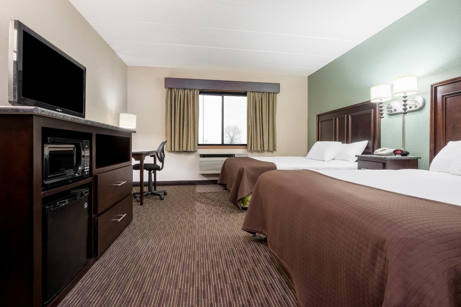 AmericInn by Wyndham West Salem gallery photo in West Salem, WI — image 26